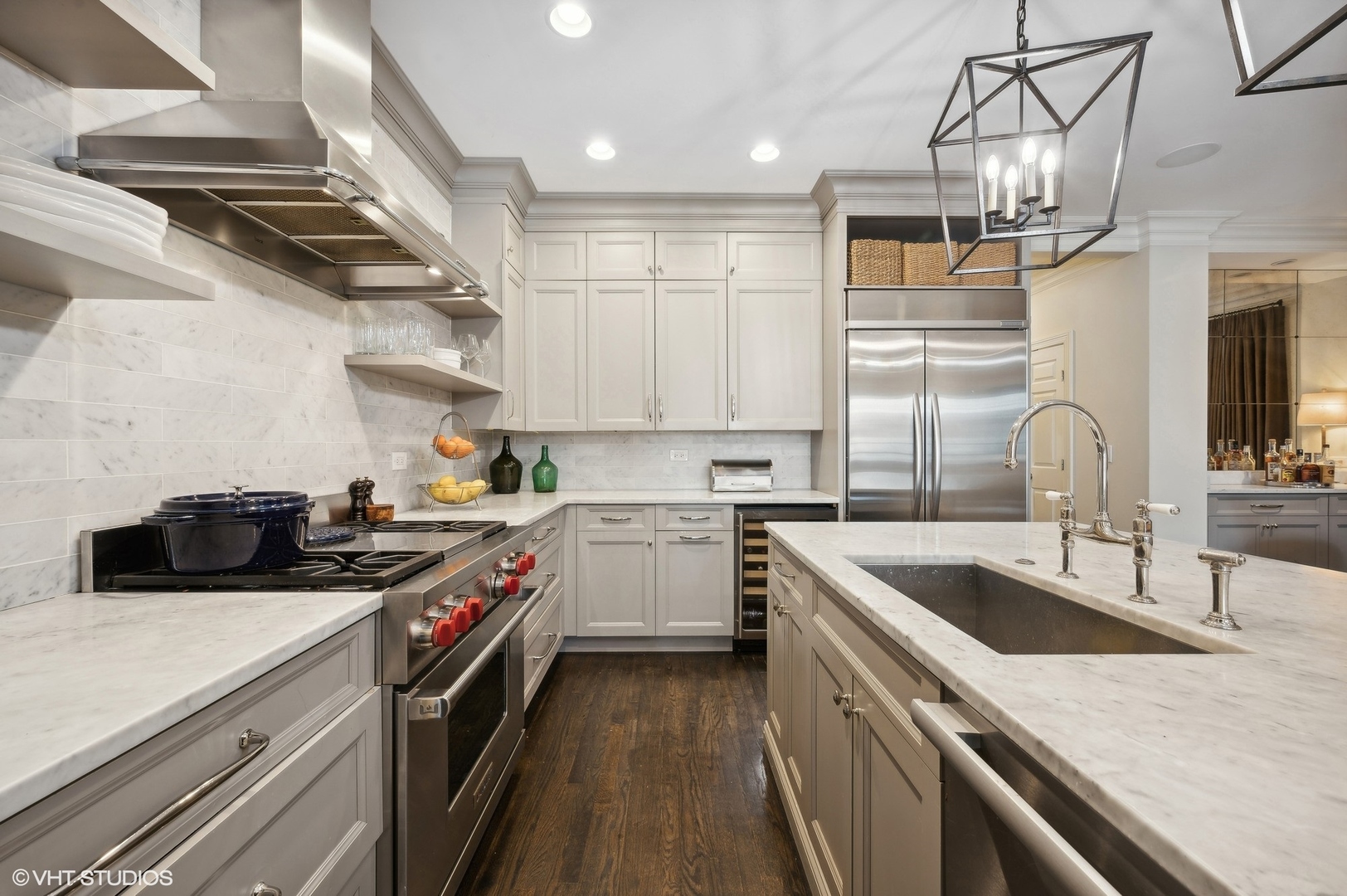 2050 N Mohawk Street Unit: 1