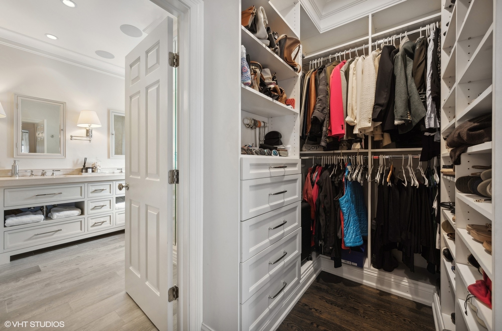 2050 N Mohawk Street Unit: 1