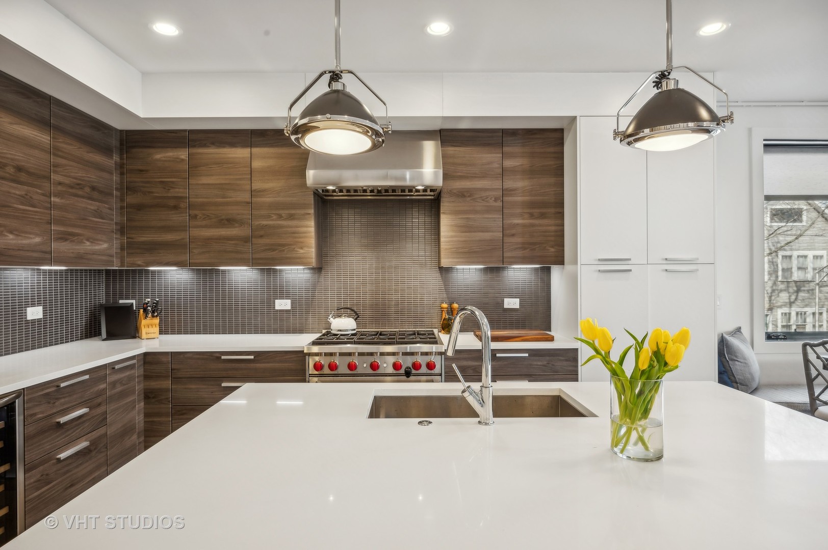 1355 W Wrightwood Avenue Unit: 2