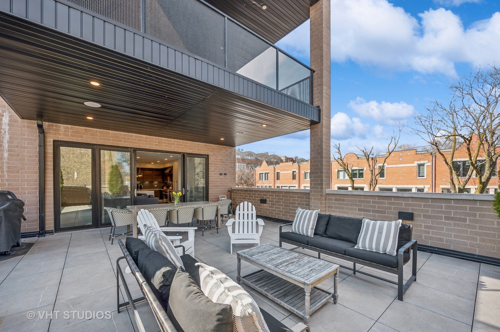 1355 W Wrightwood Avenue Unit: 2