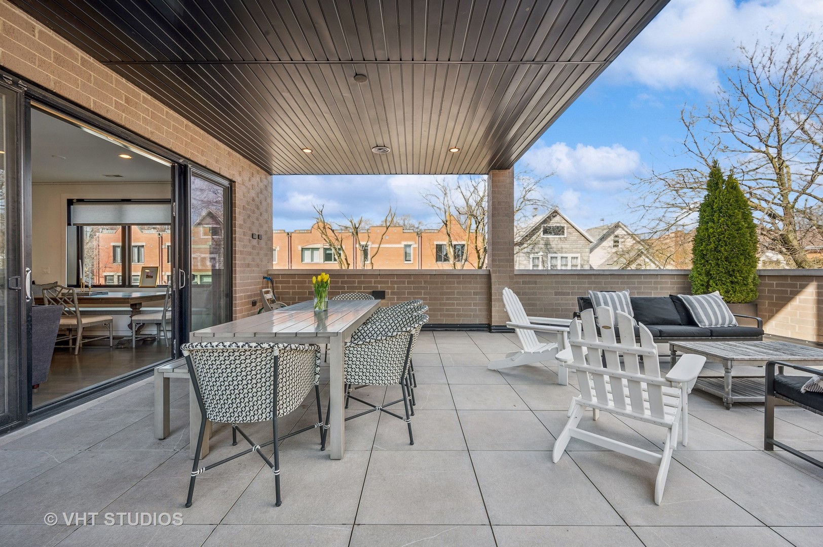 1355 W Wrightwood Avenue Unit: 2