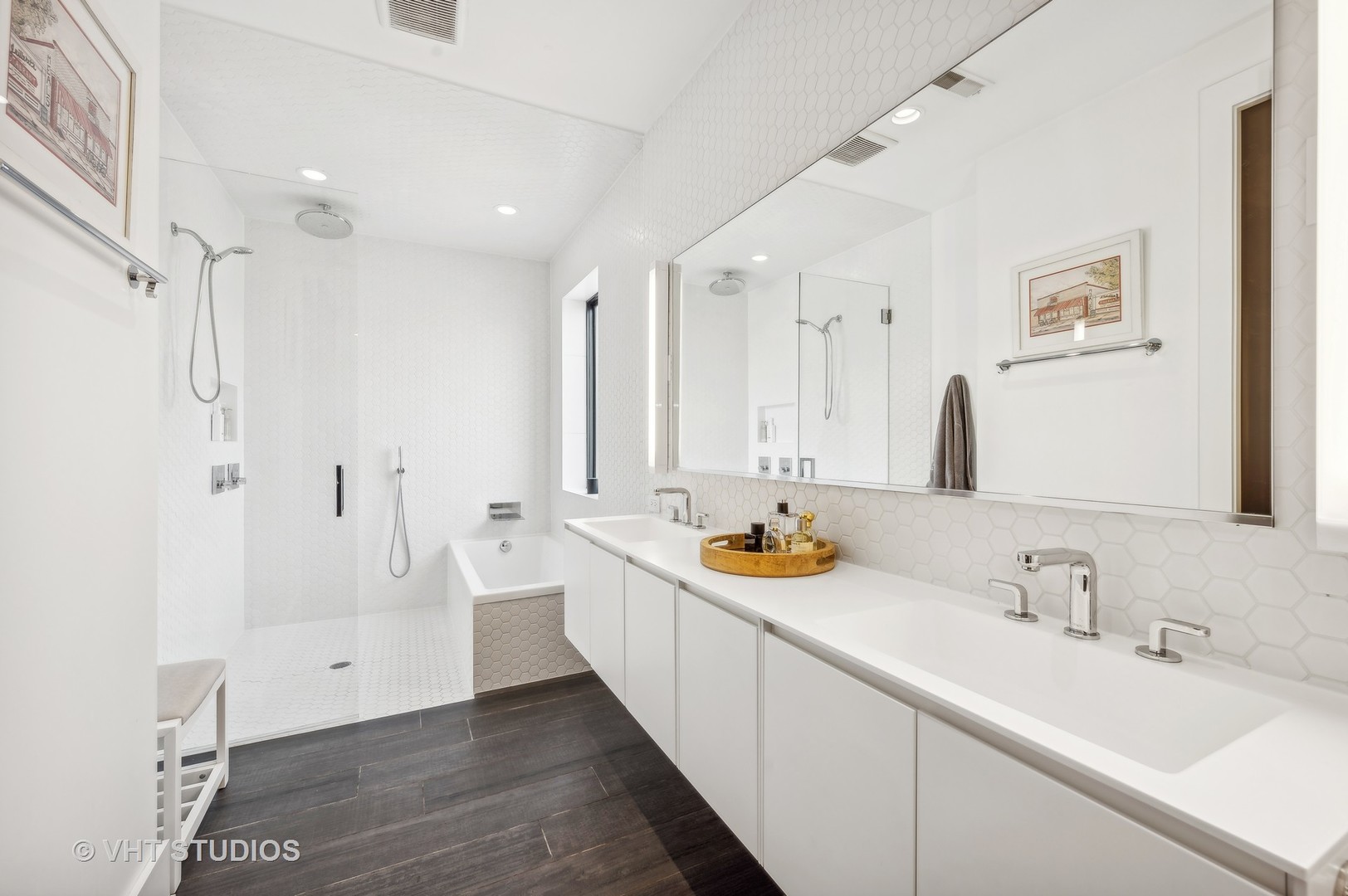 1355 W Wrightwood Avenue Unit: 2