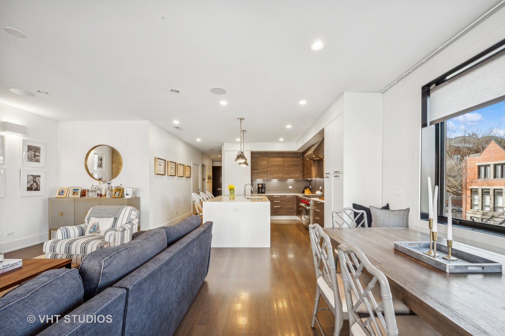 1355 W Wrightwood Avenue Unit: 2