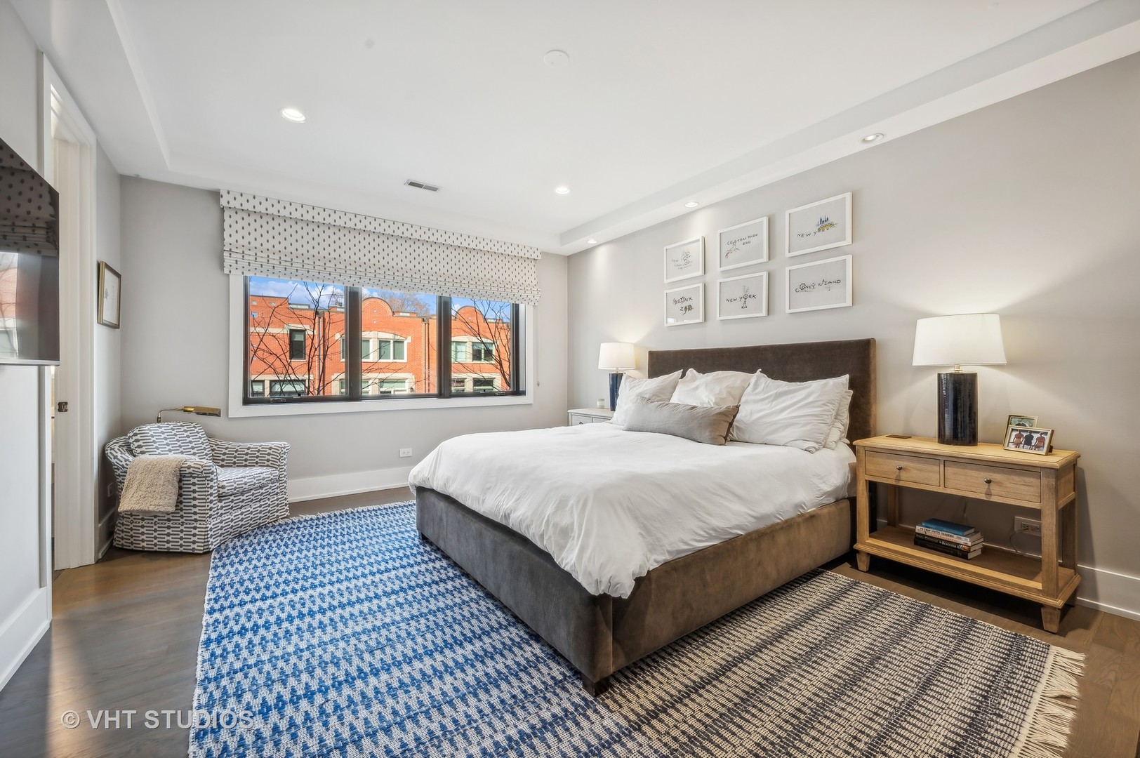 1355 W Wrightwood Avenue Unit: 2