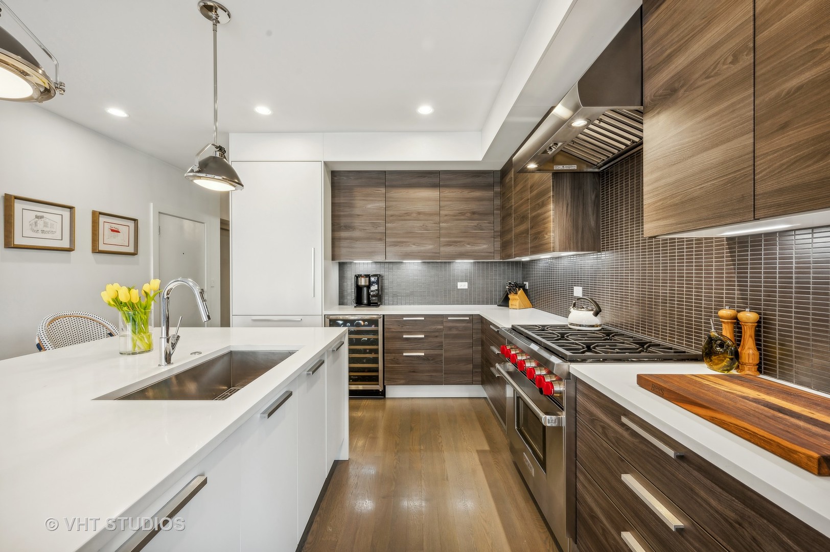 1355 W Wrightwood Avenue Unit: 2