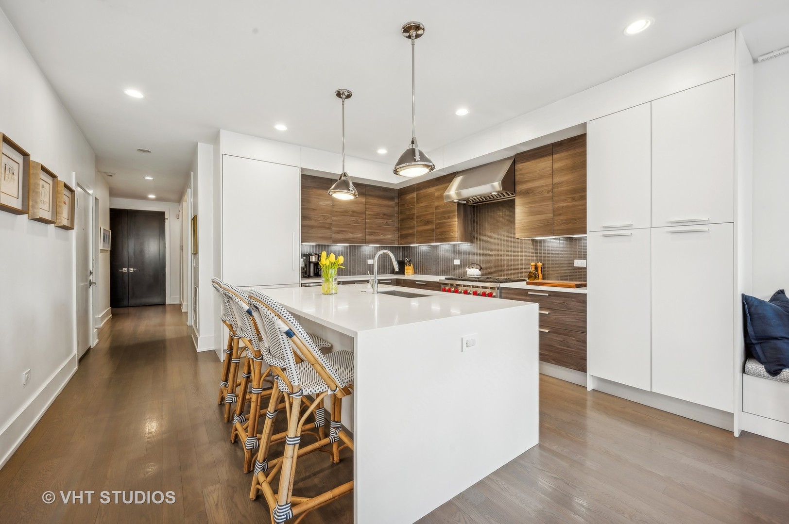 1355 W Wrightwood Avenue Unit: 2