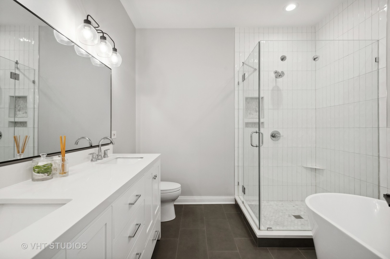 842 W Diversey Parkway Unit: 3W