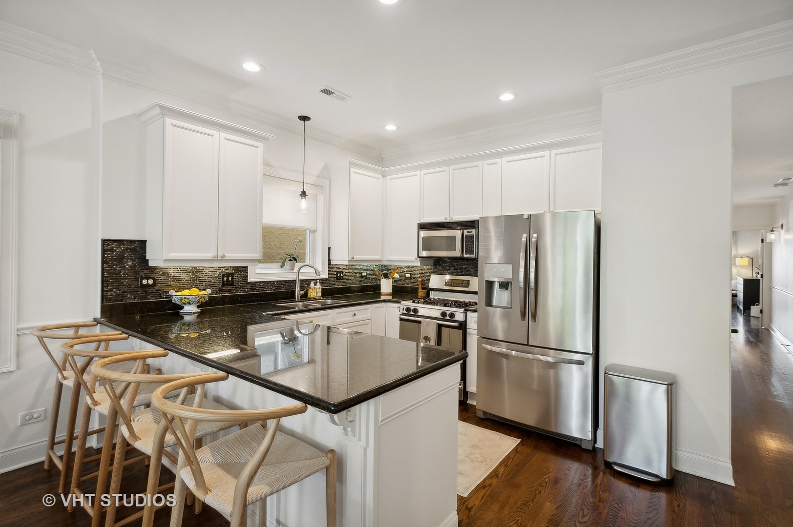 842 W Diversey Parkway Unit: 3W