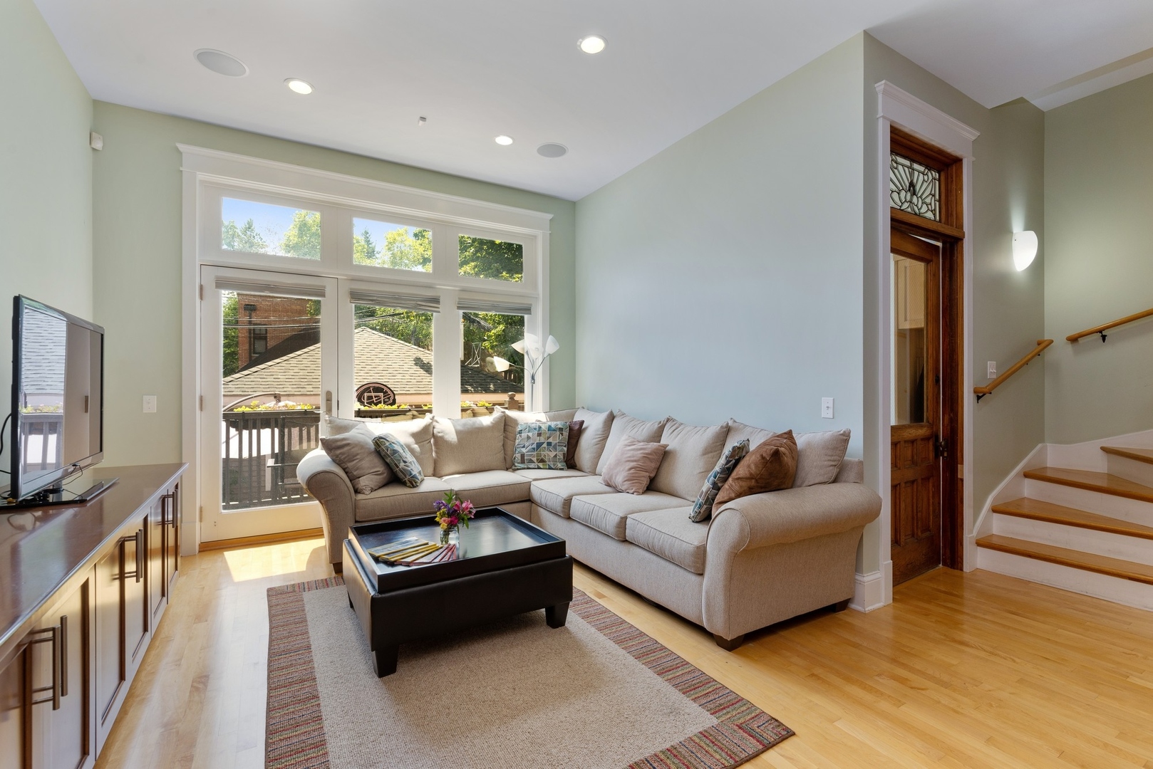 515 W Grant Place