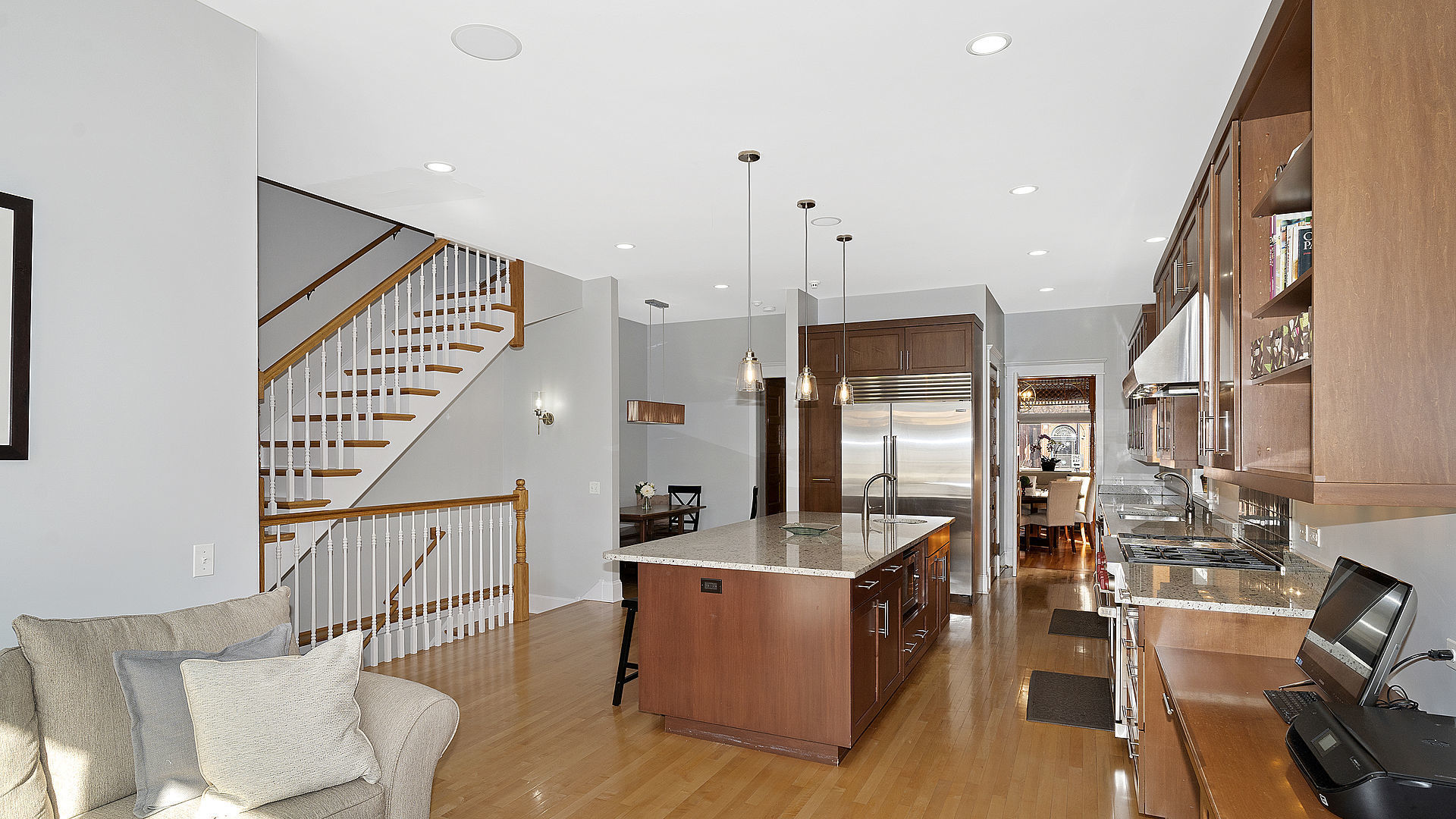 515 W Grant Place