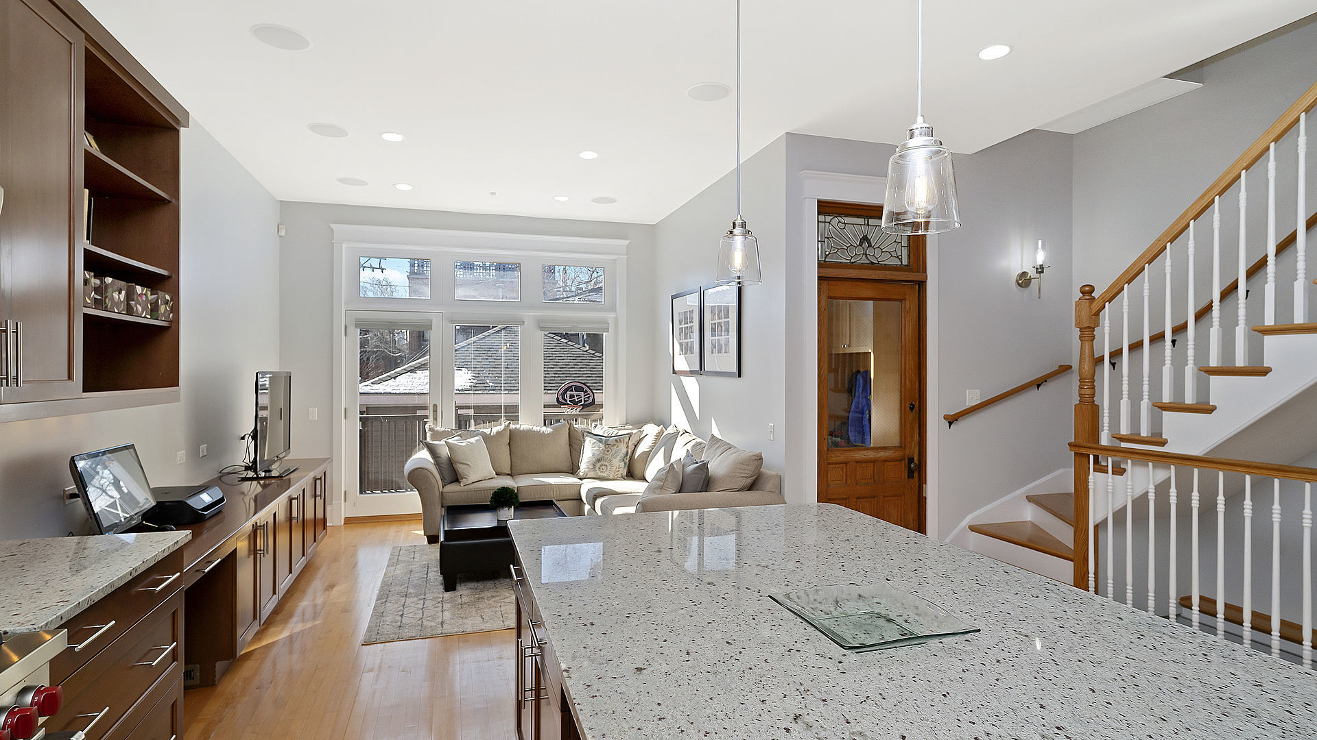 515 W Grant Place