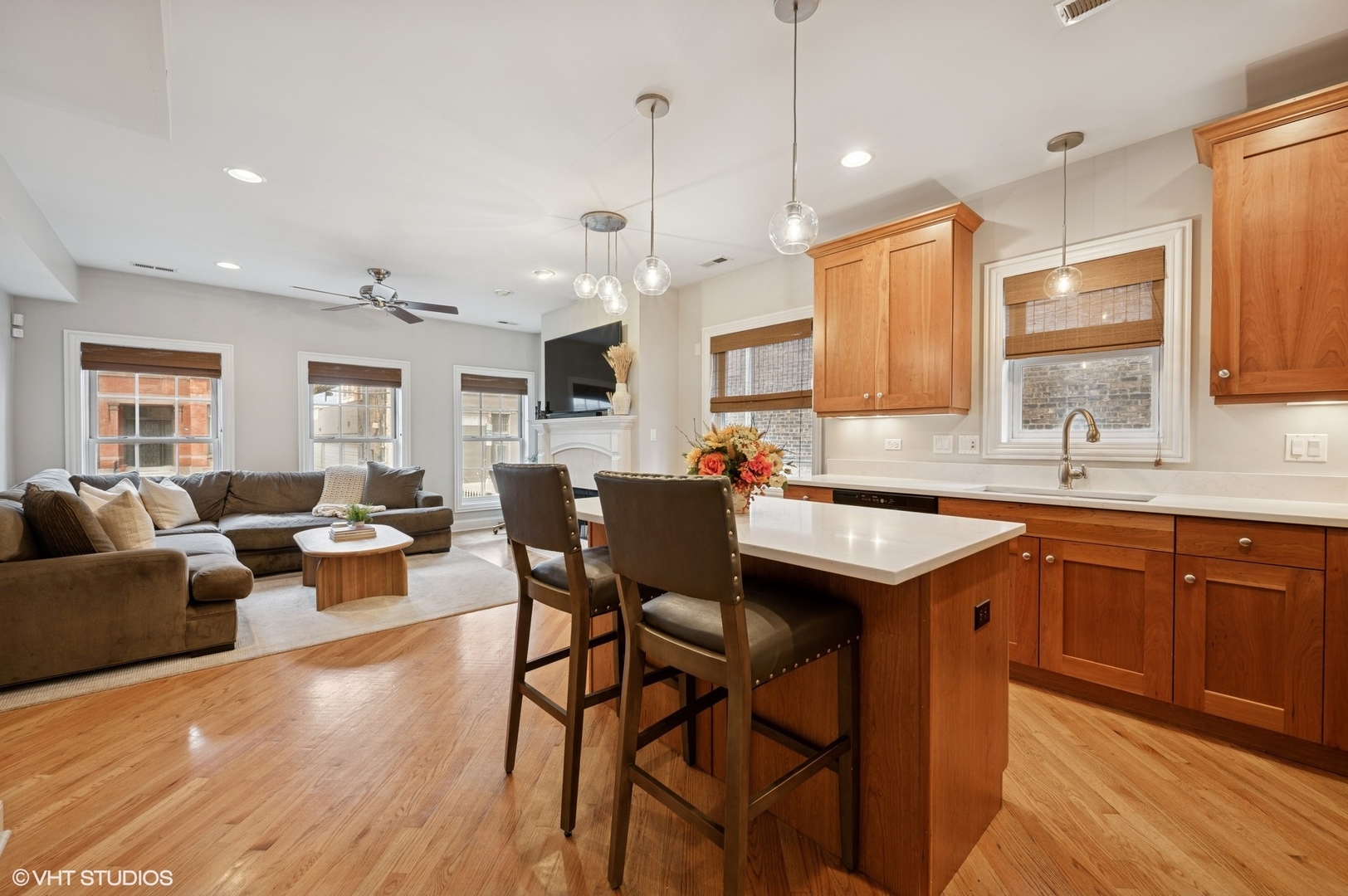 1547 N Hudson Avenue Unit: 1