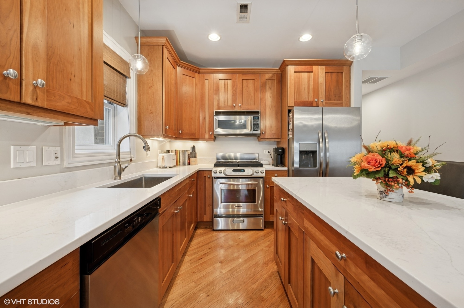 1547 N Hudson Avenue Unit: 1