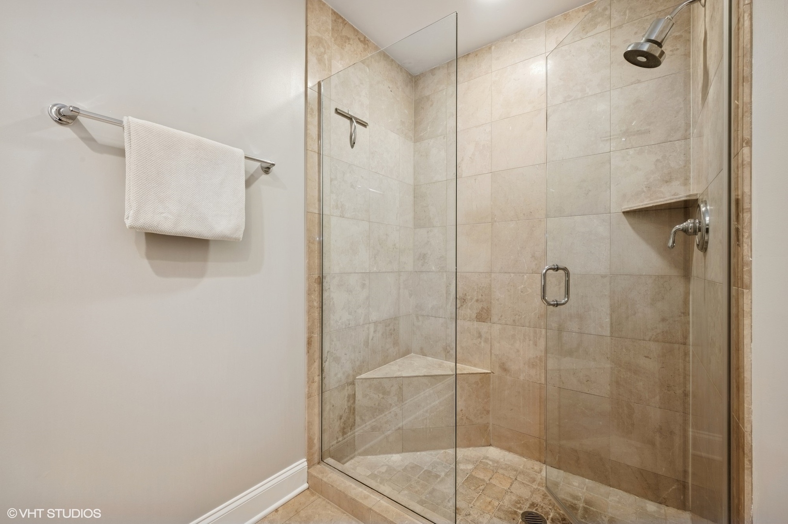 1547 N Hudson Avenue Unit: 1