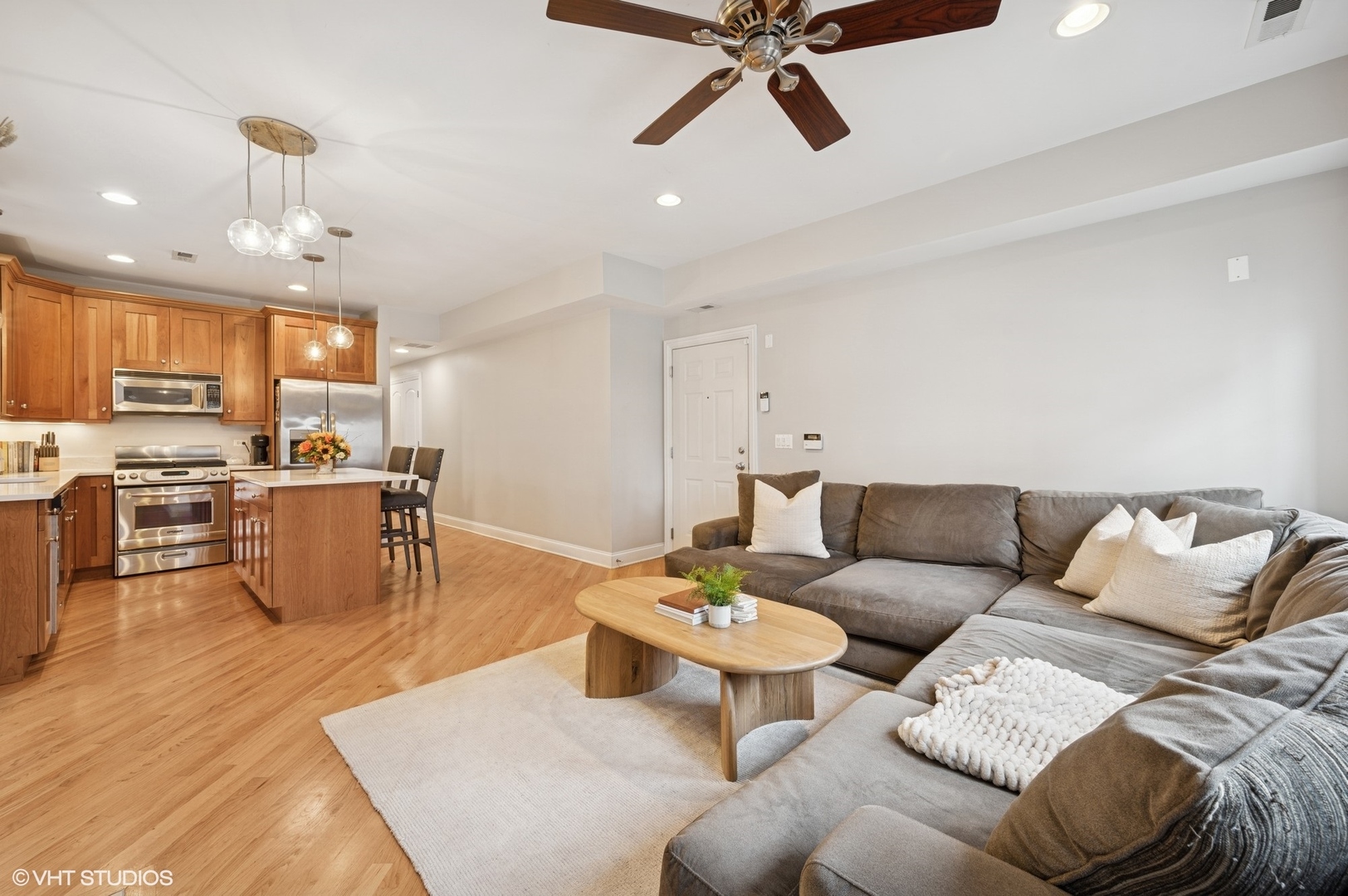 1547 N Hudson Avenue Unit: 1