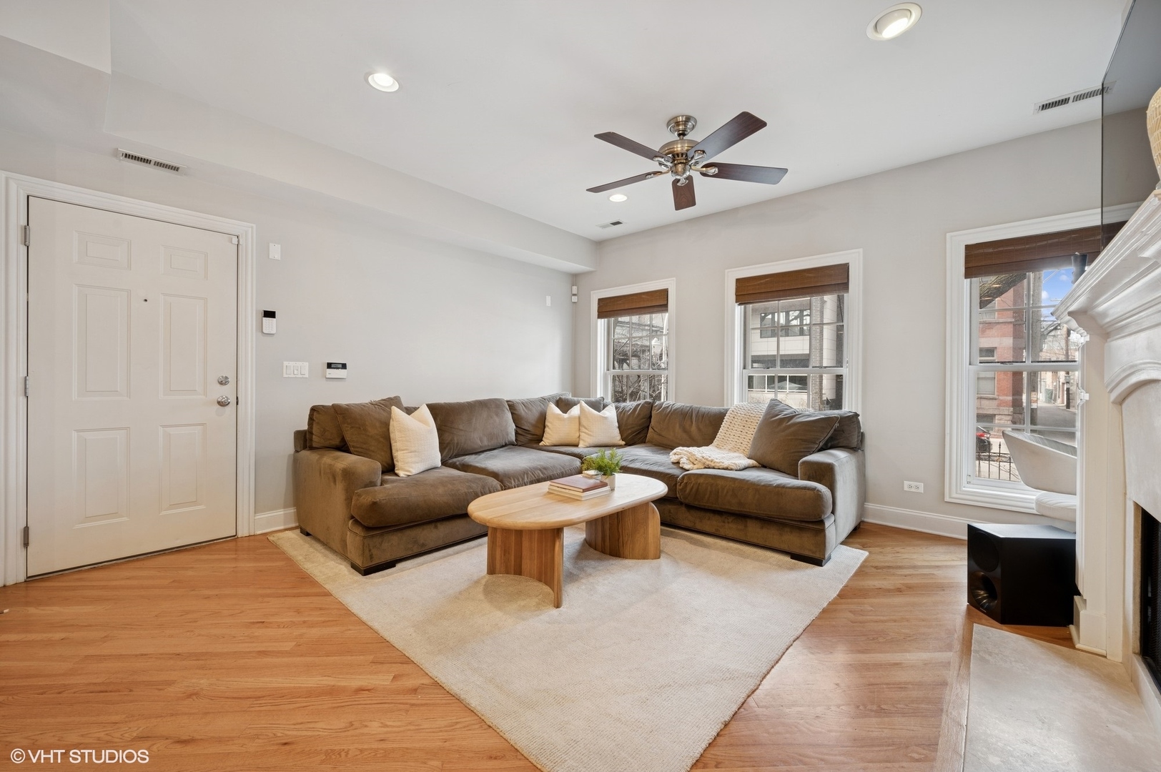1547 N Hudson Avenue Unit: 1