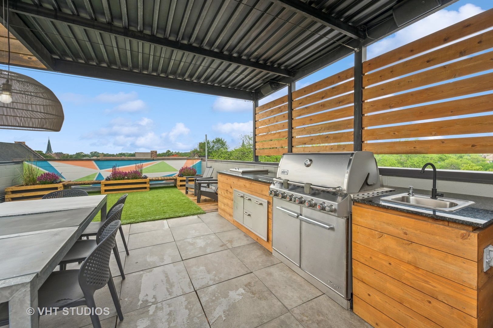 2125 N Mozart Street Unit: 3