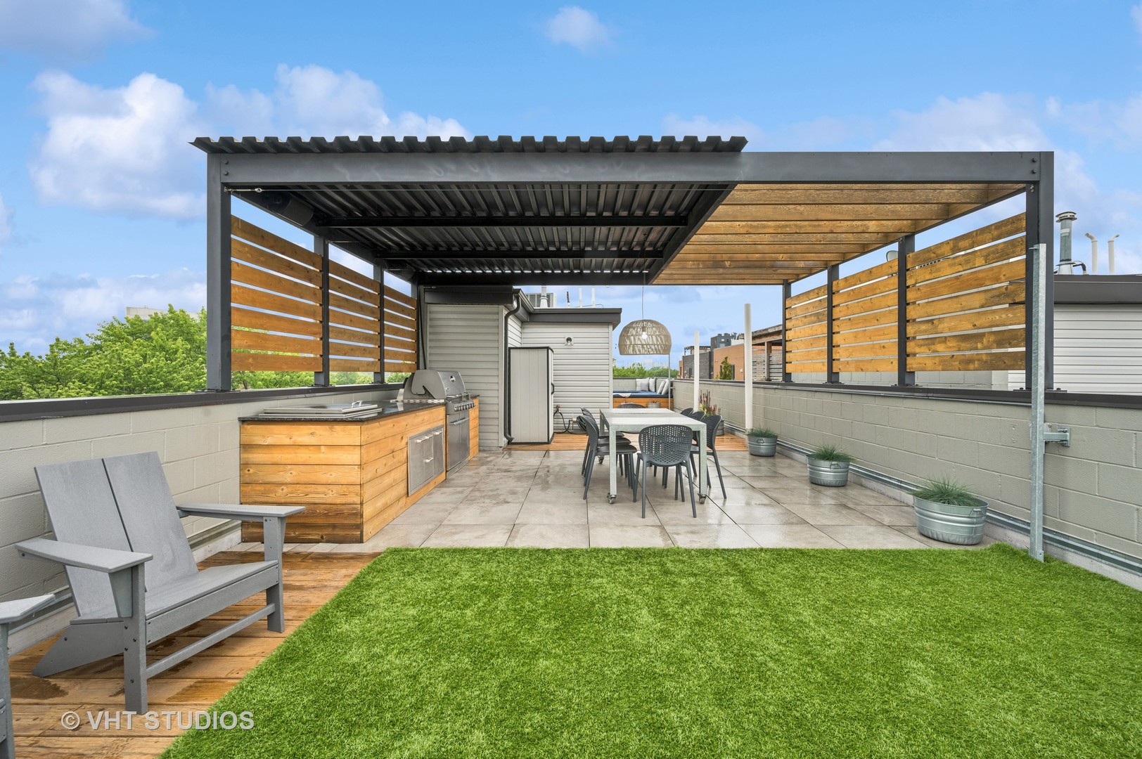2125 N Mozart Street Unit: 3