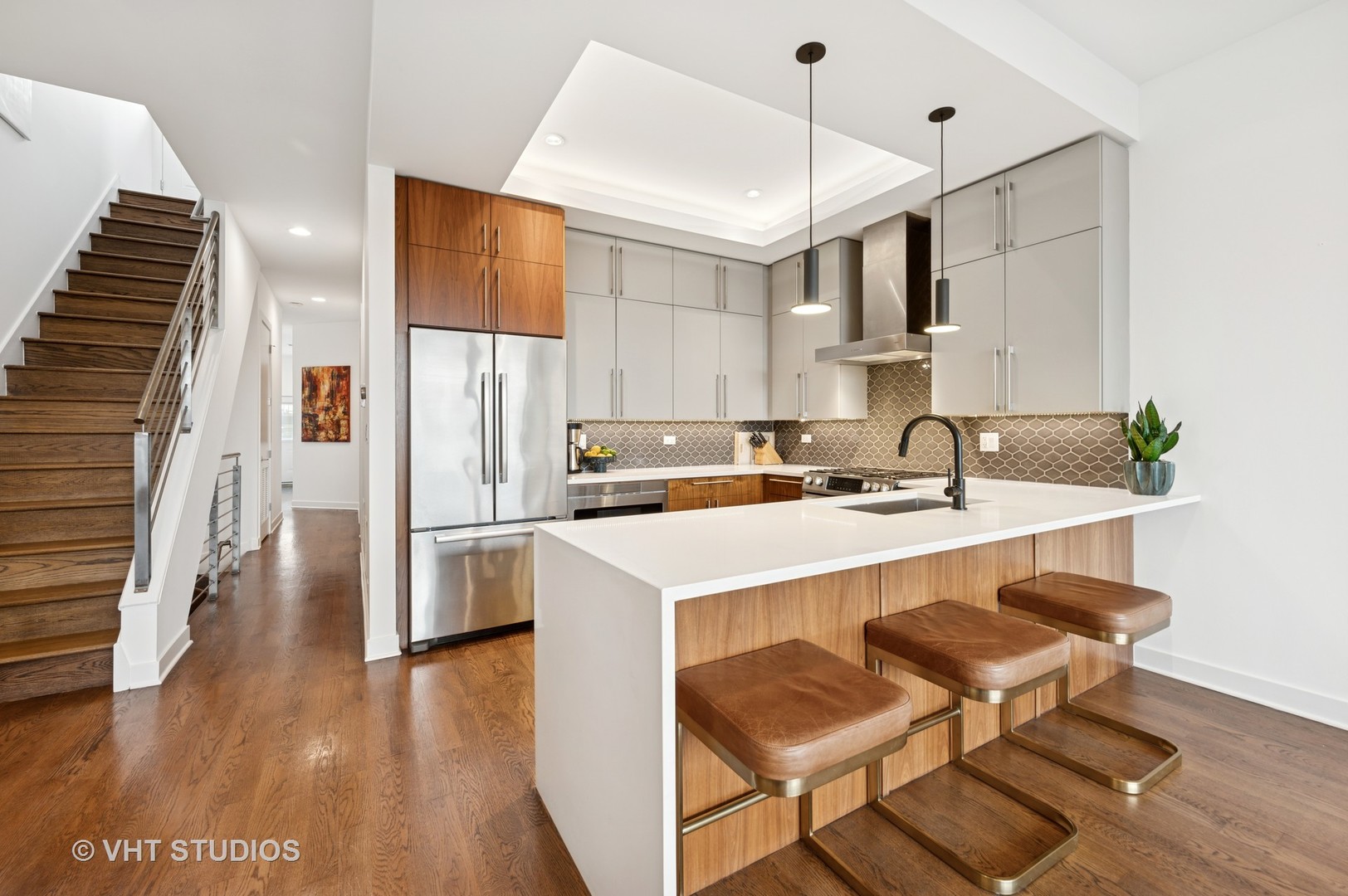 2125 N Mozart Street Unit: 3