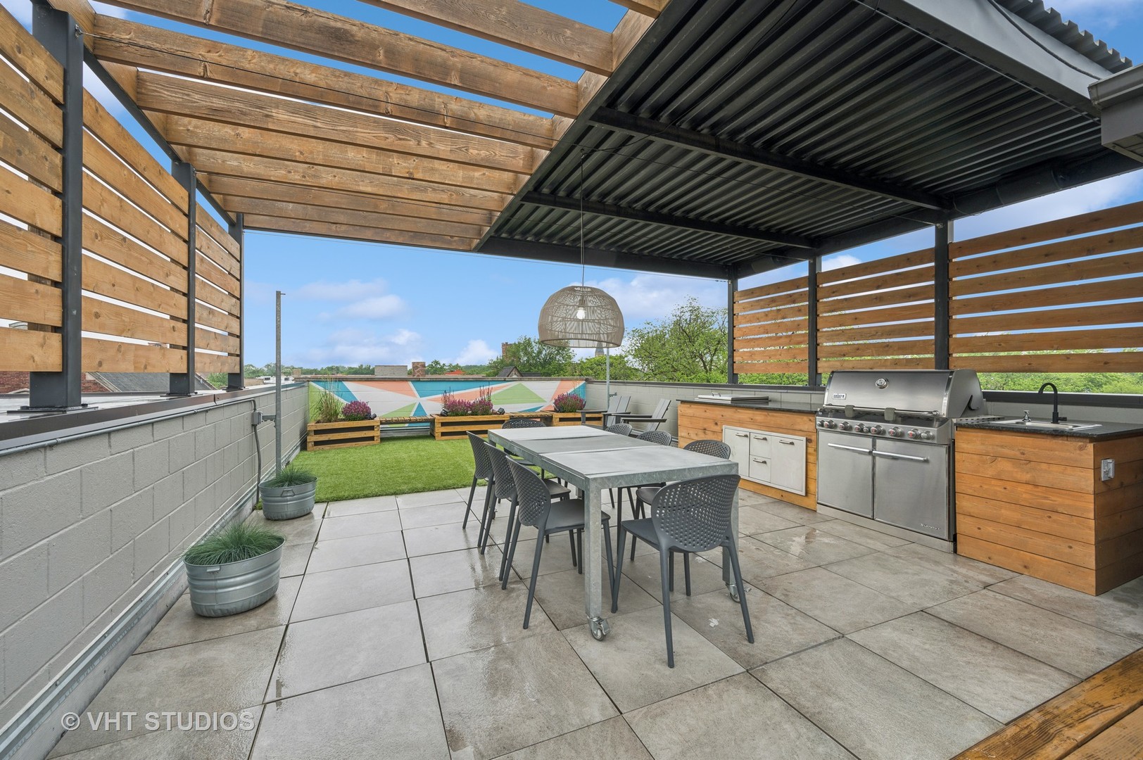 2125 N Mozart Street Unit: 3