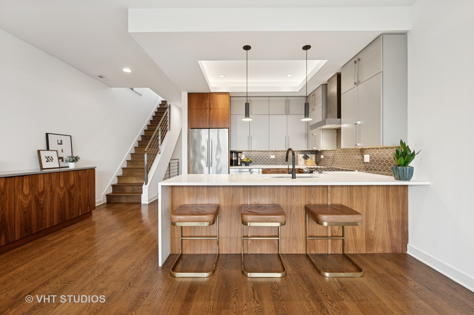 2125 N Mozart Street Unit: 3