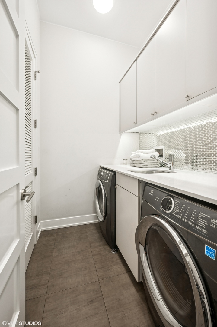 2138 N Damen Avenue Unit: 4
