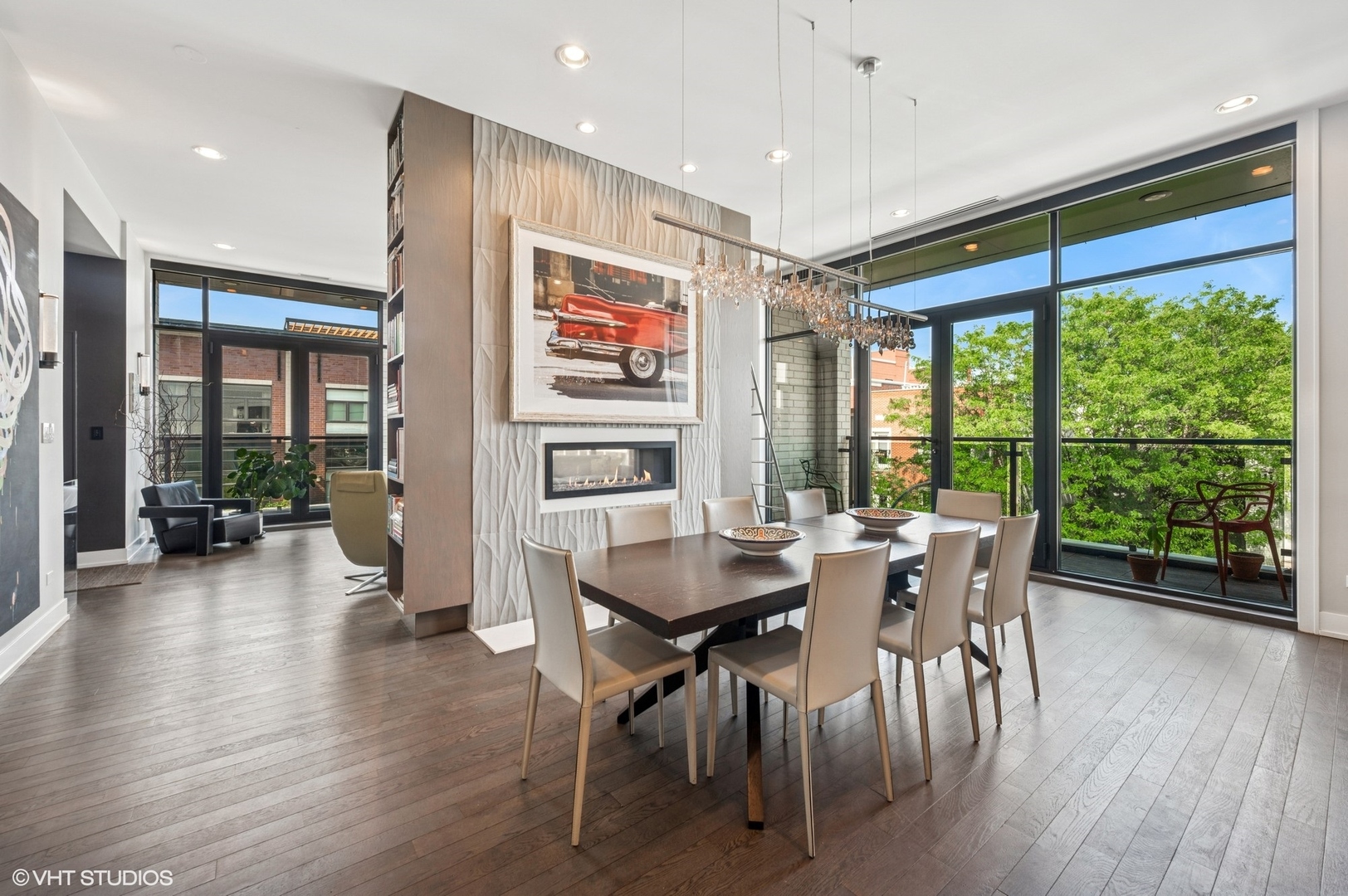 2138 N Damen Avenue Unit: 4