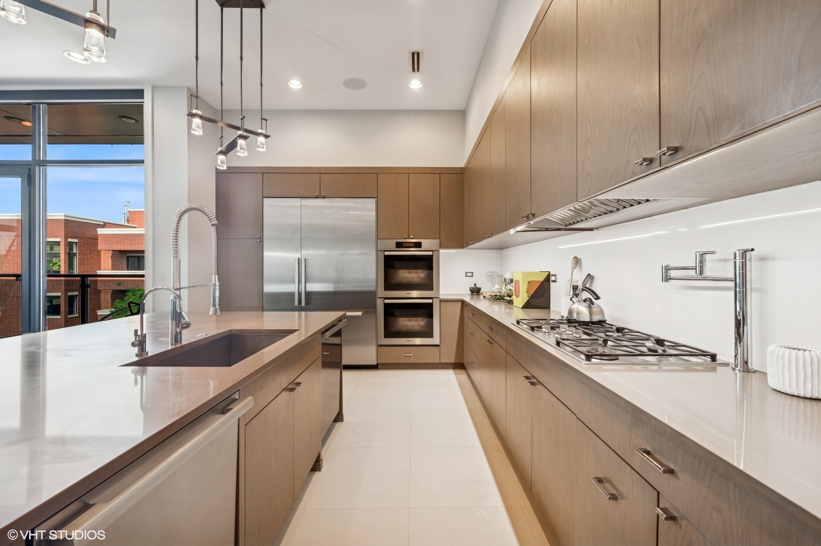 2138 N Damen Avenue Unit: 4