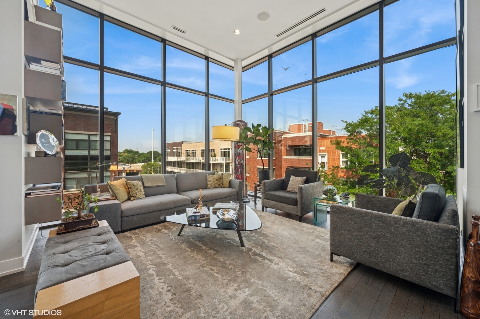 2138 N Damen Avenue Unit: 4