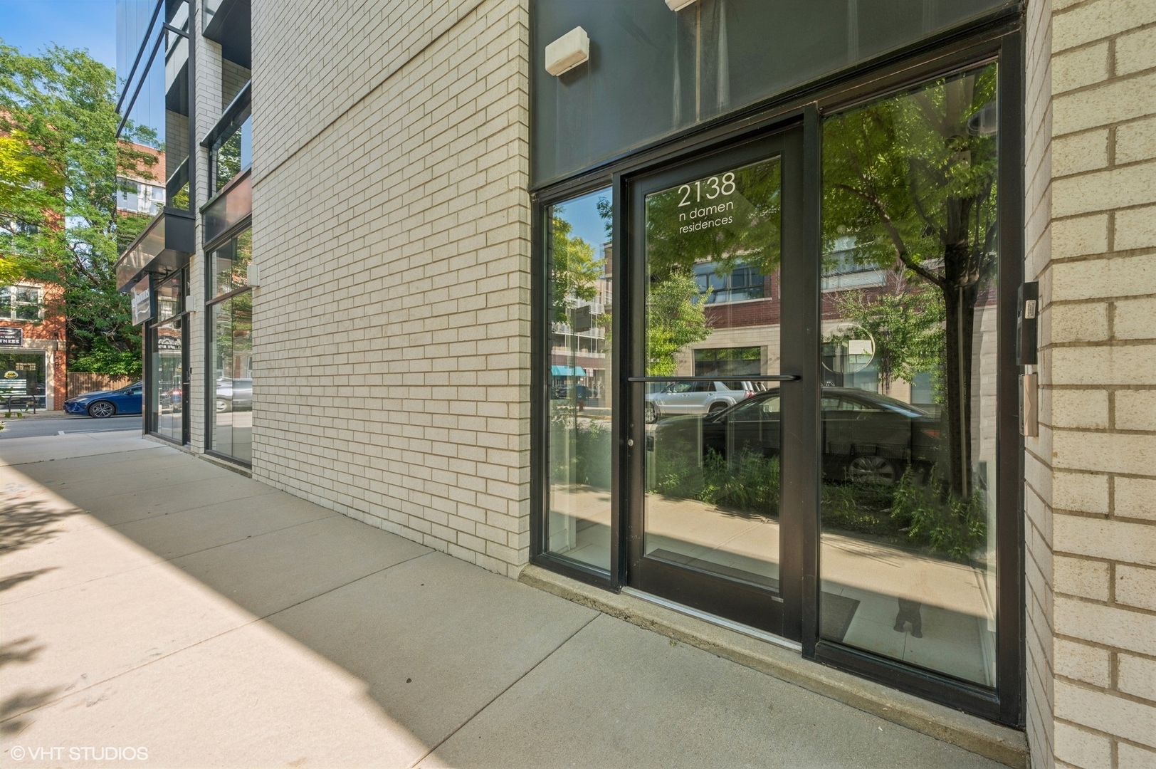 2138 N Damen Avenue Unit: 4