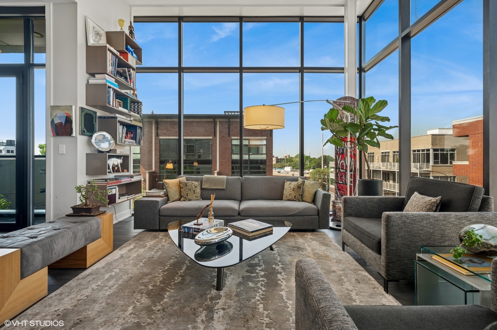 2138 N Damen Avenue Unit: 4