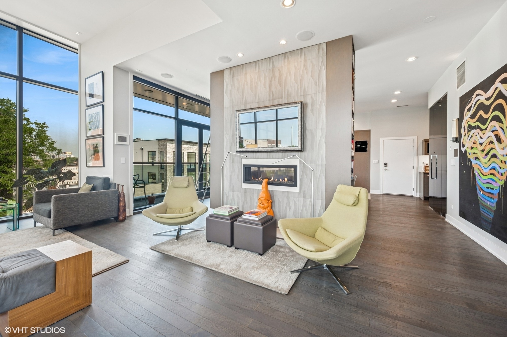 2138 N Damen Avenue Unit: 4
