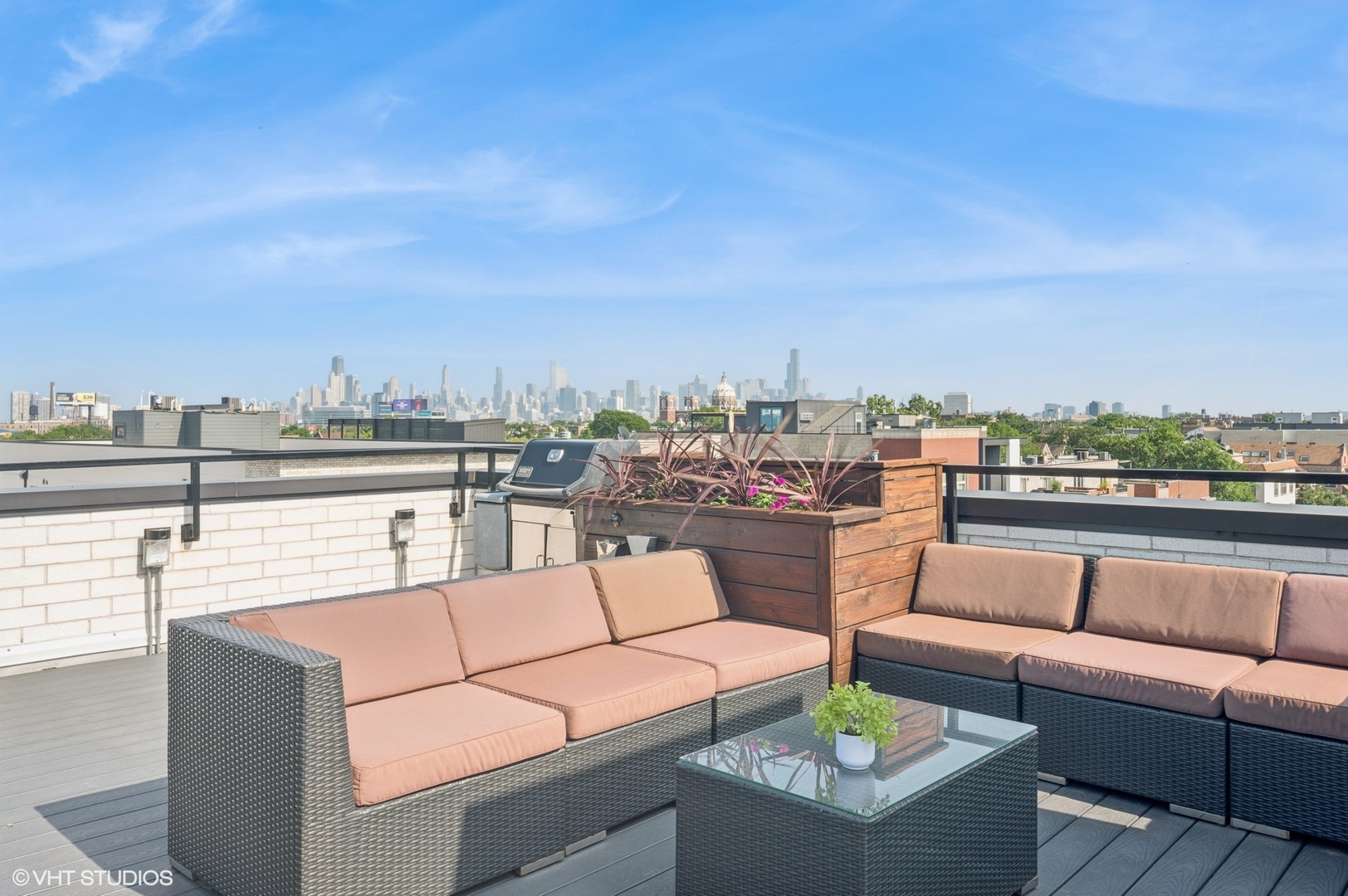 2138 N Damen Avenue Unit: 4