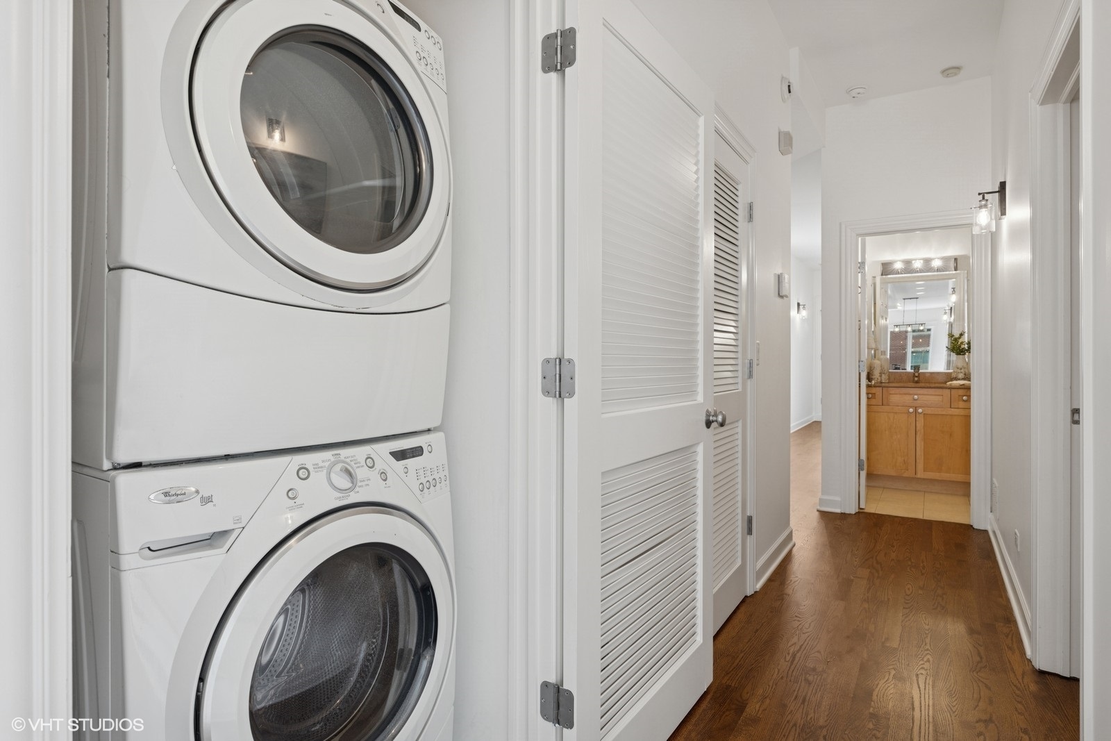 1136 W Fullerton Avenue Unit: 2