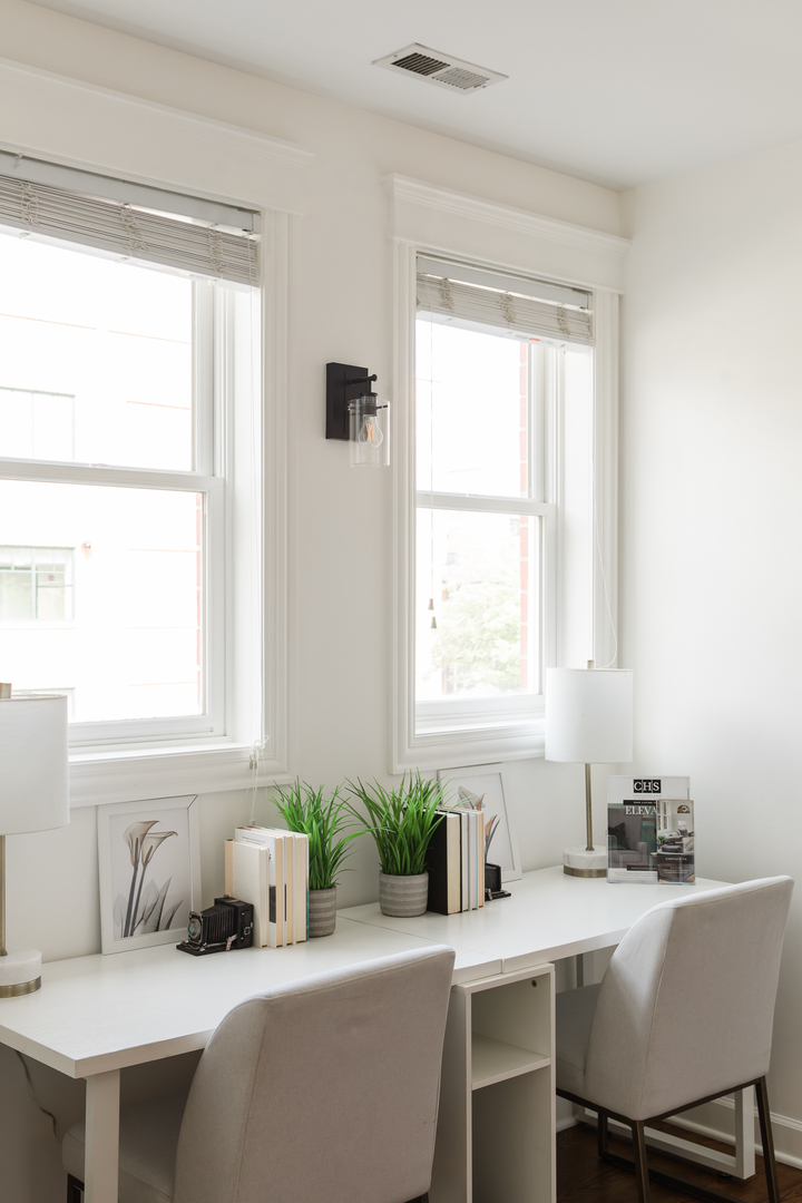 1136 W Fullerton Avenue Unit: 2