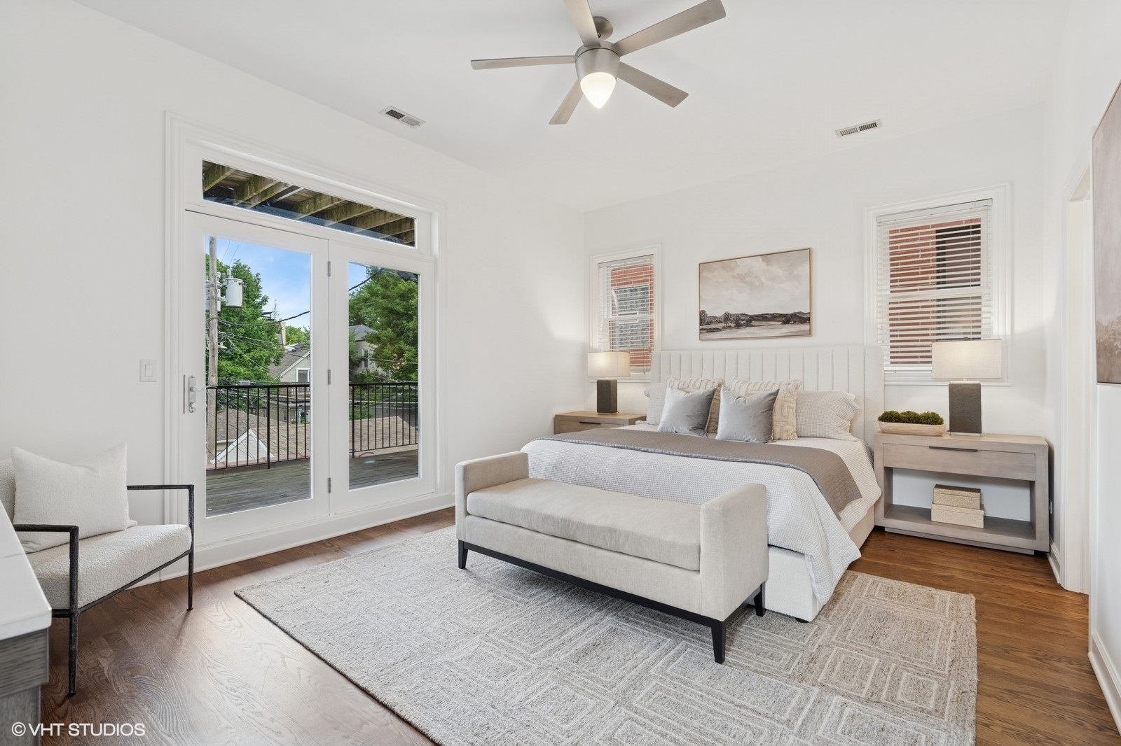 1136 W Fullerton Avenue Unit: 2
