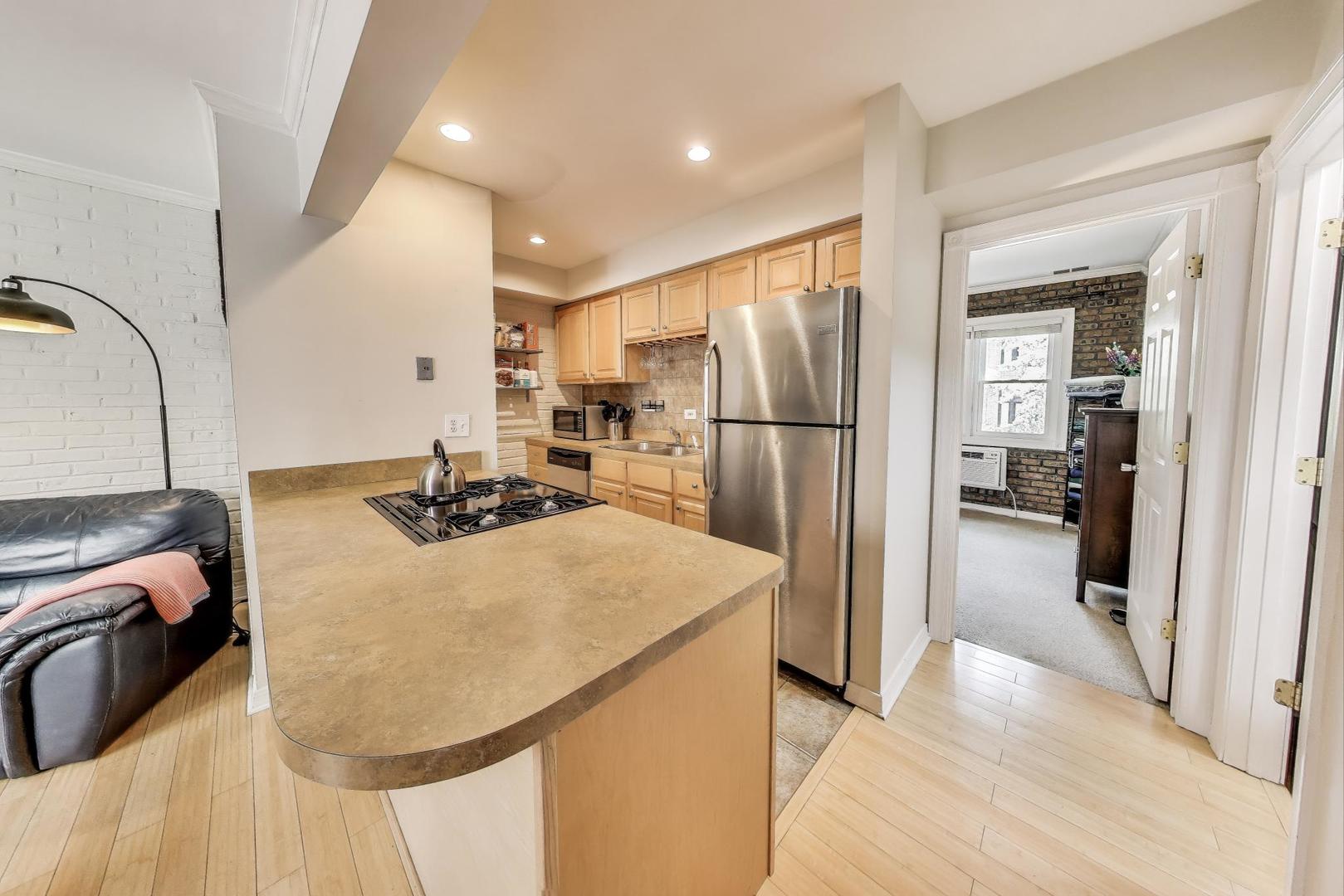 455 W GRANT Place Unit: 6