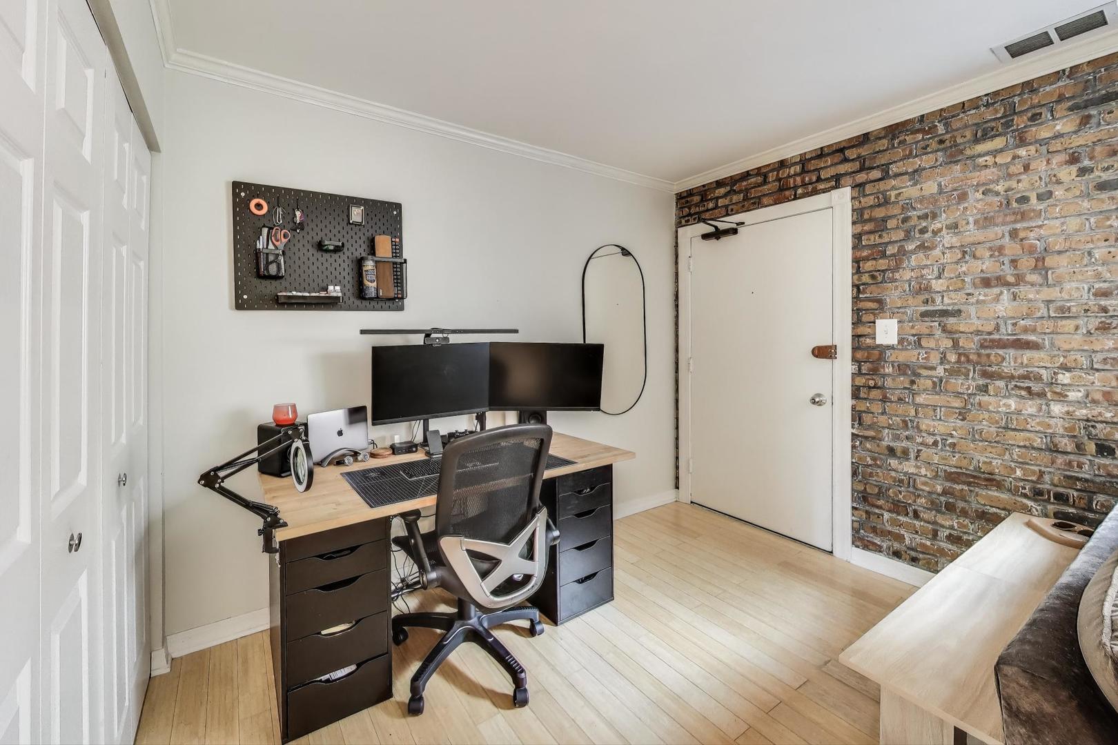 455 W GRANT Place Unit: 6