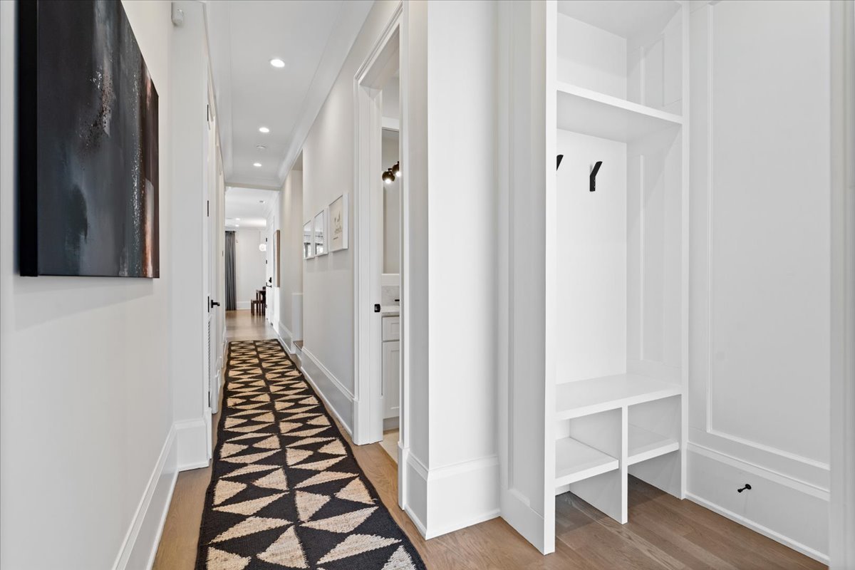 2617 N Seminary Avenue Unit: 3S