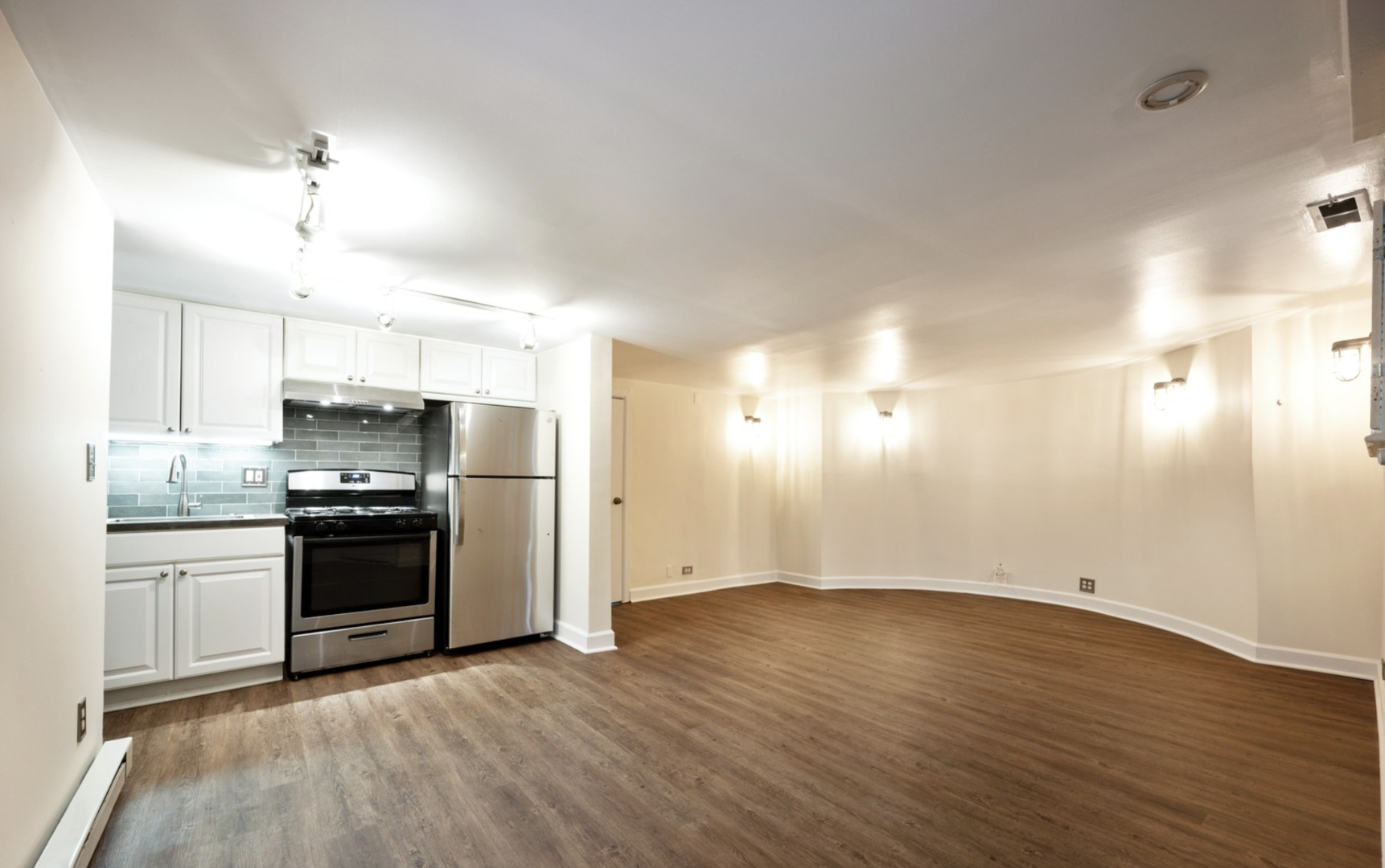 587 W Hawthorne Place Unit: G
