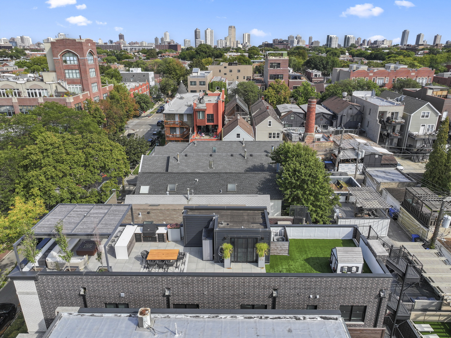 1427 W Wrightwood Avenue Unit: 2