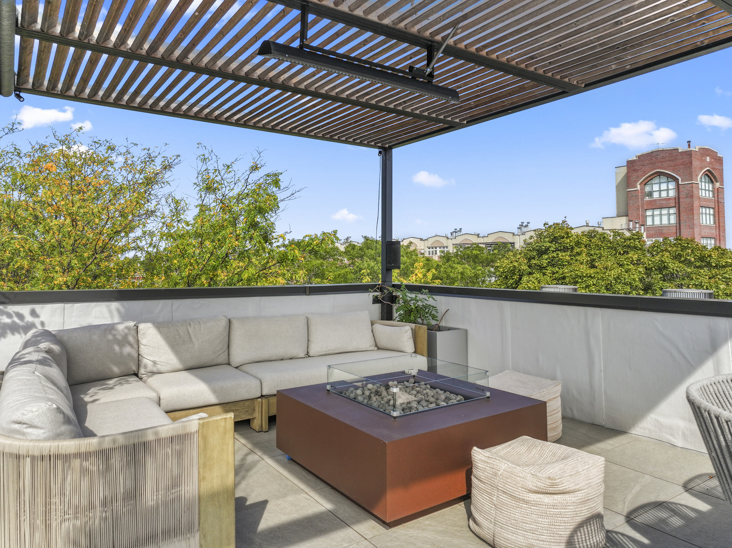 1427 W Wrightwood Avenue Unit: 2