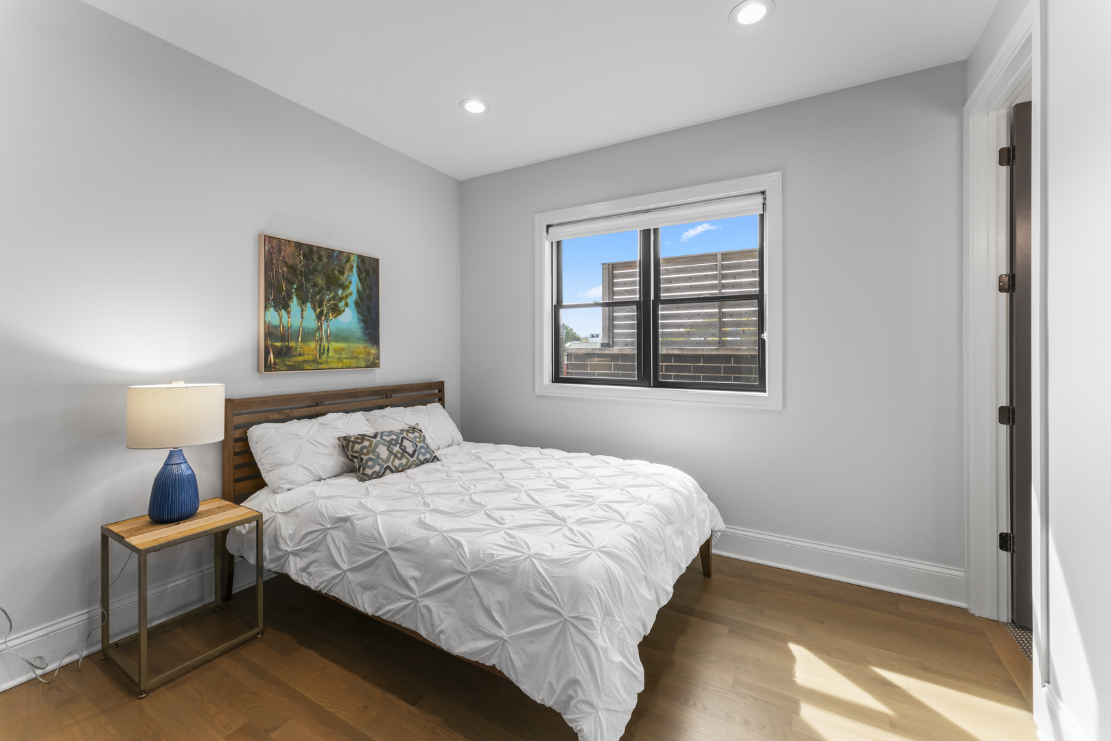 1427 W Wrightwood Avenue Unit: 2