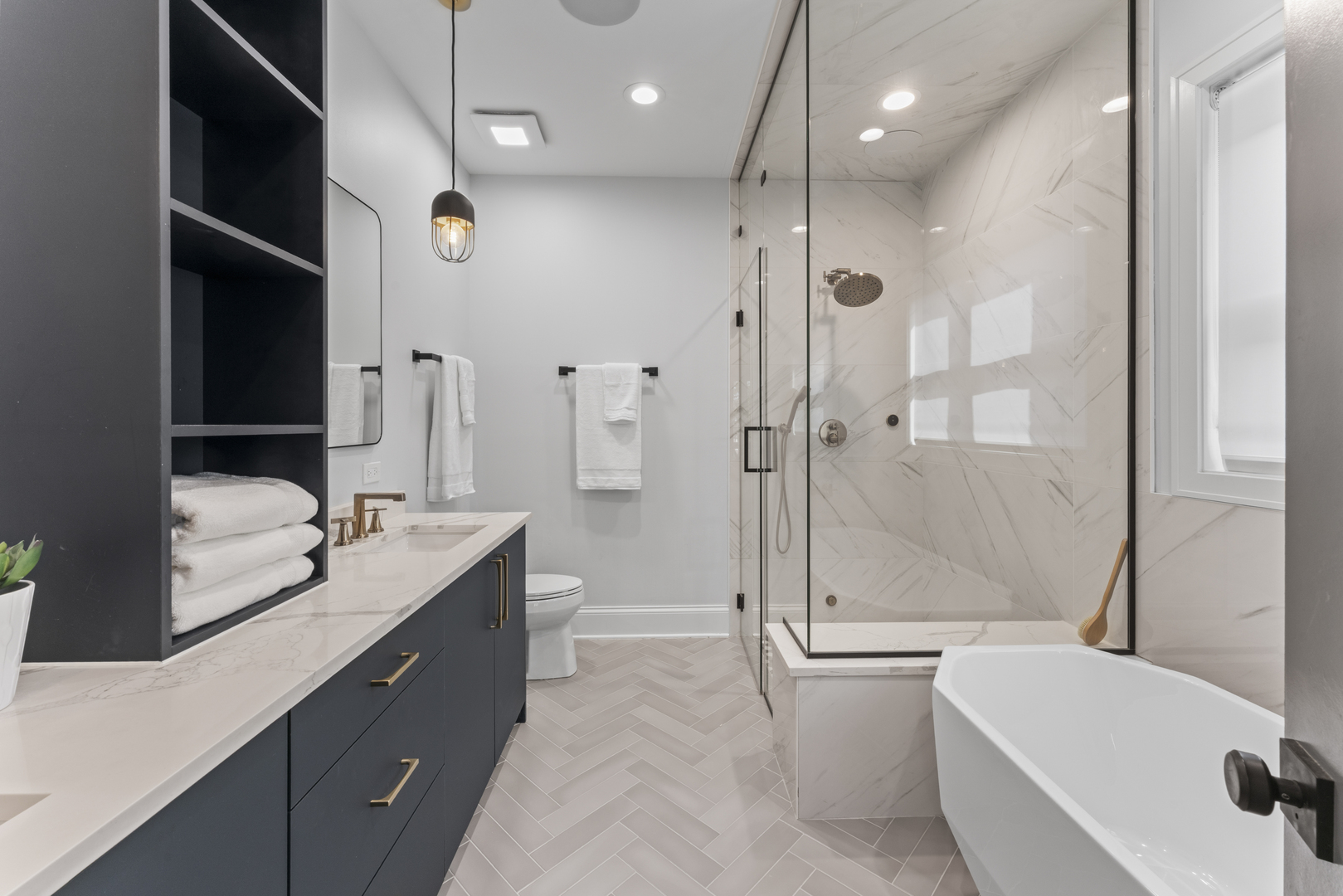 1427 W Wrightwood Avenue Unit: 2