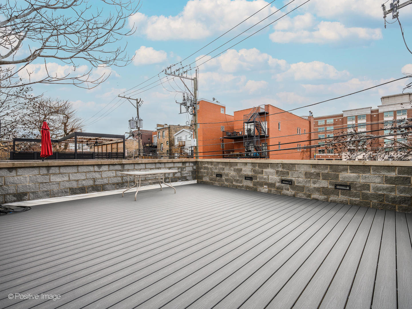 1143 W MONTANA Street