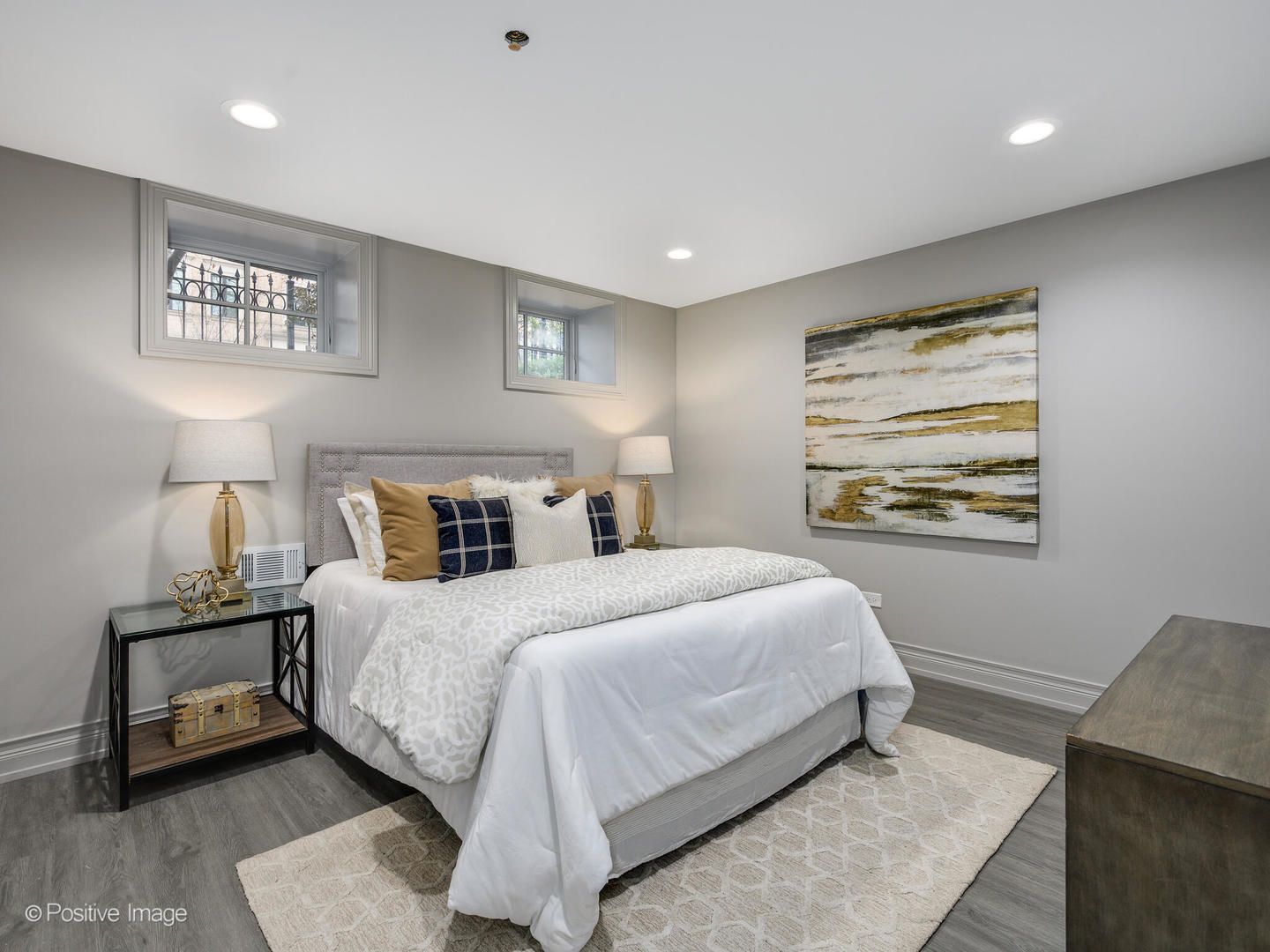 1143 W MONTANA Street