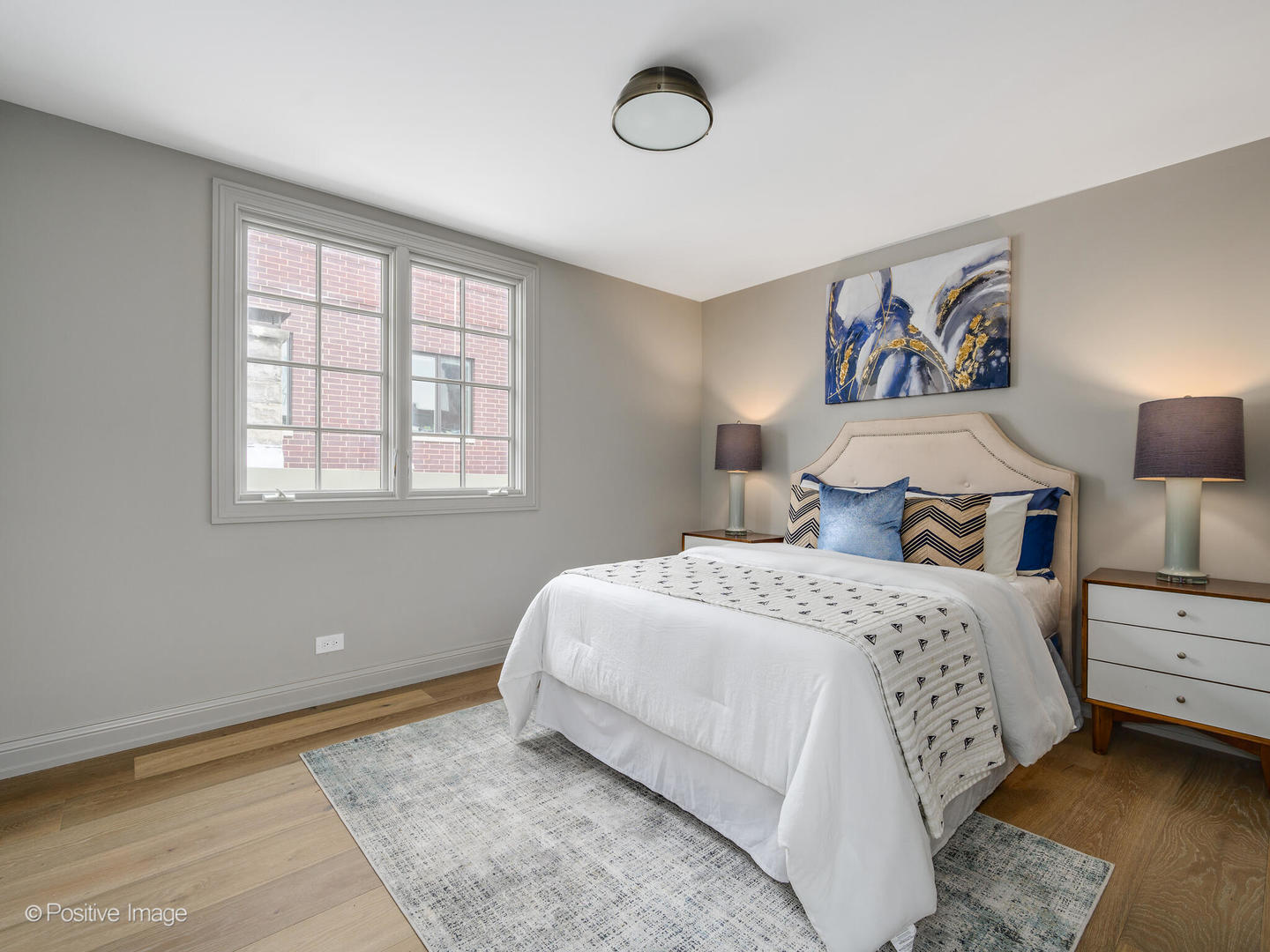 1143 W MONTANA Street