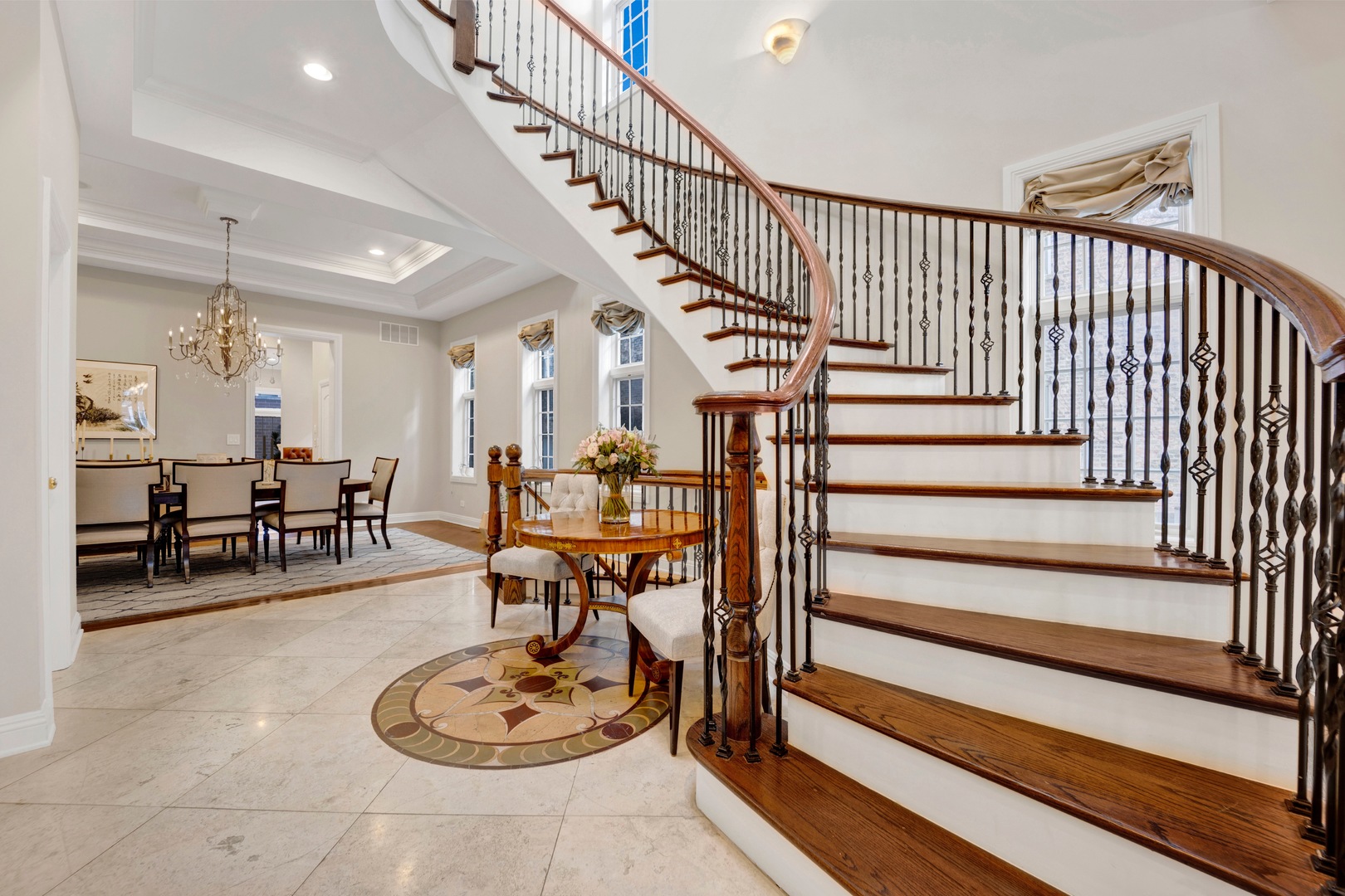 1873 N BISSELL Street