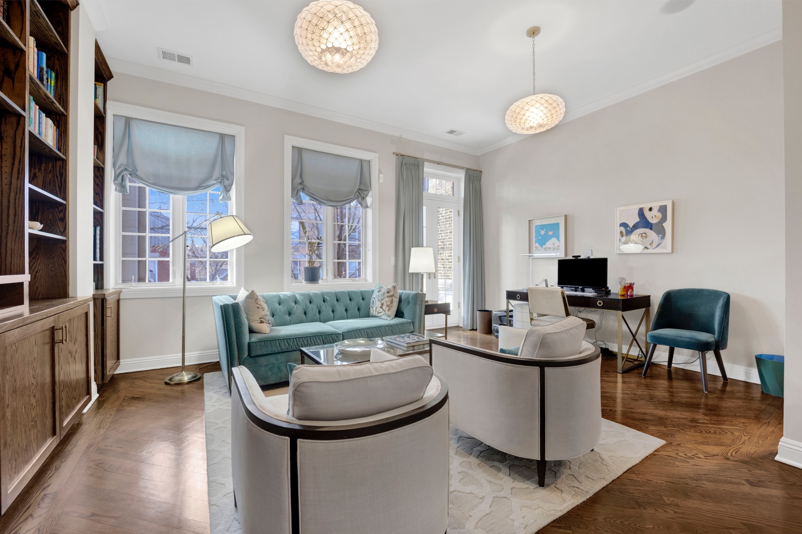 1873 N BISSELL Street