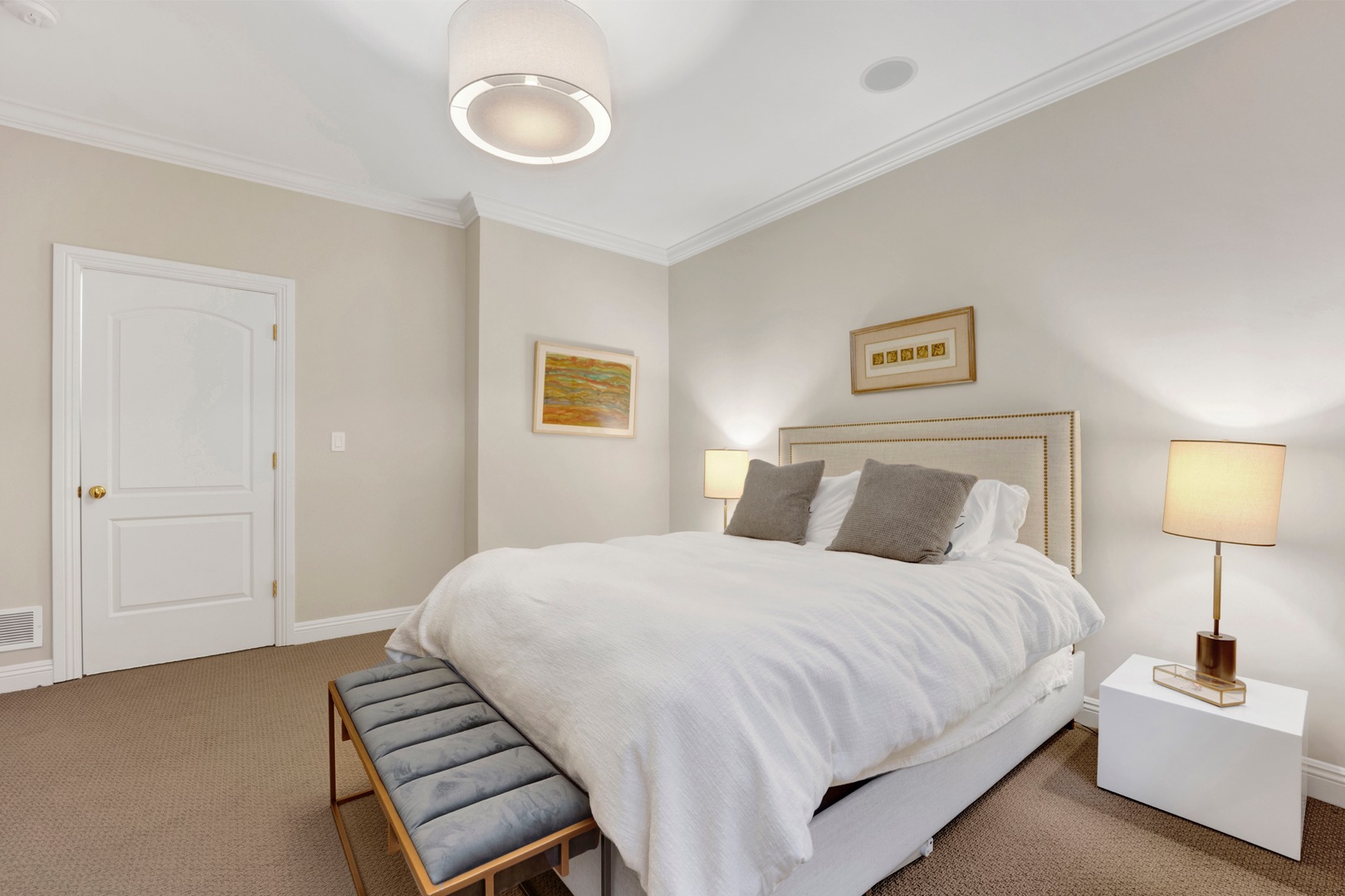 1873 N BISSELL Street